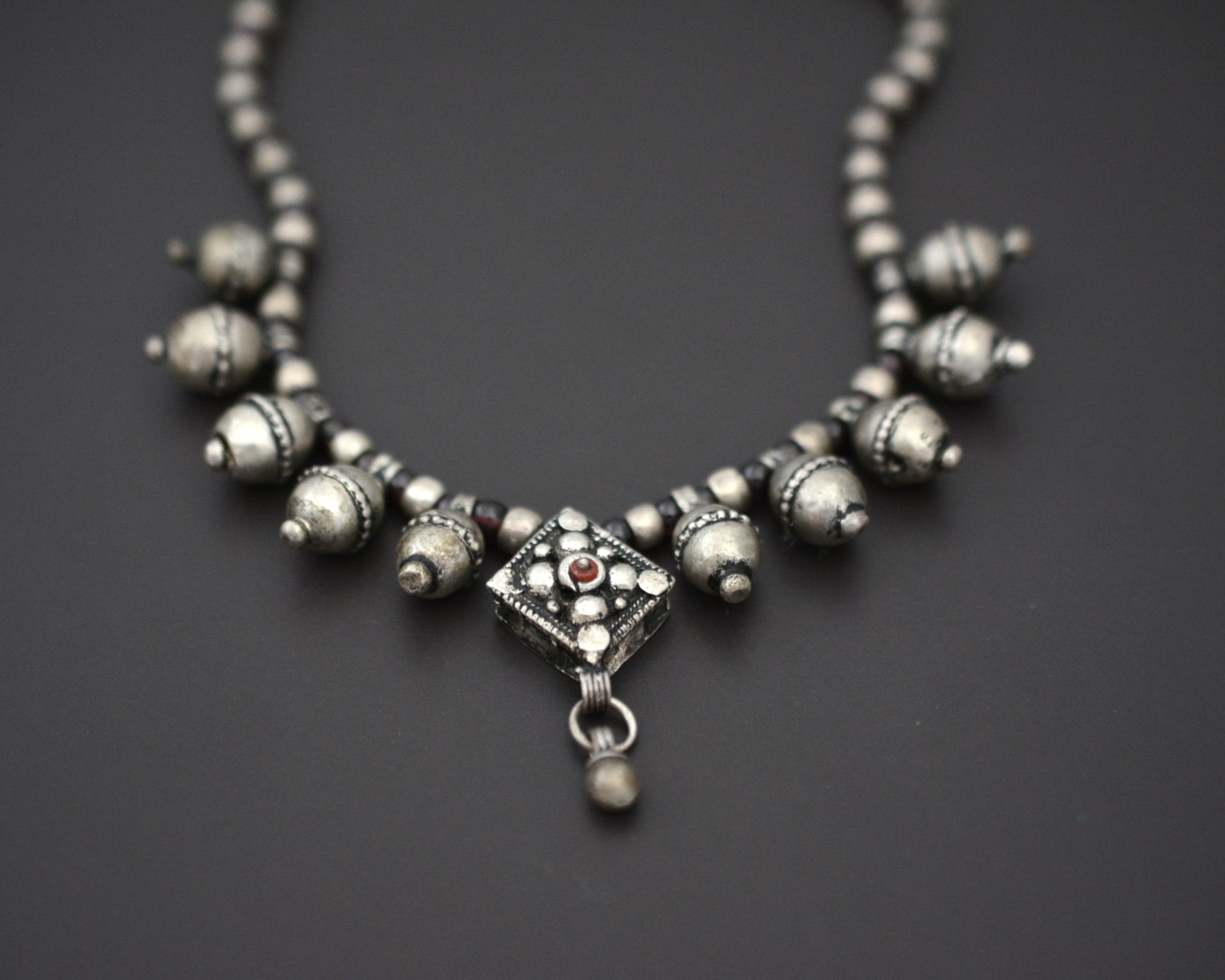 Yemeni Silver Garnet Beads Necklace