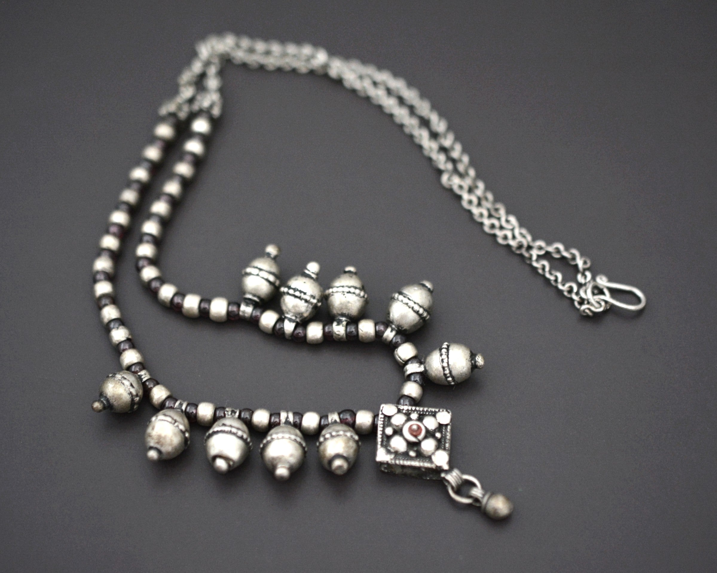 Yemeni Silver Garnet Beads Necklace