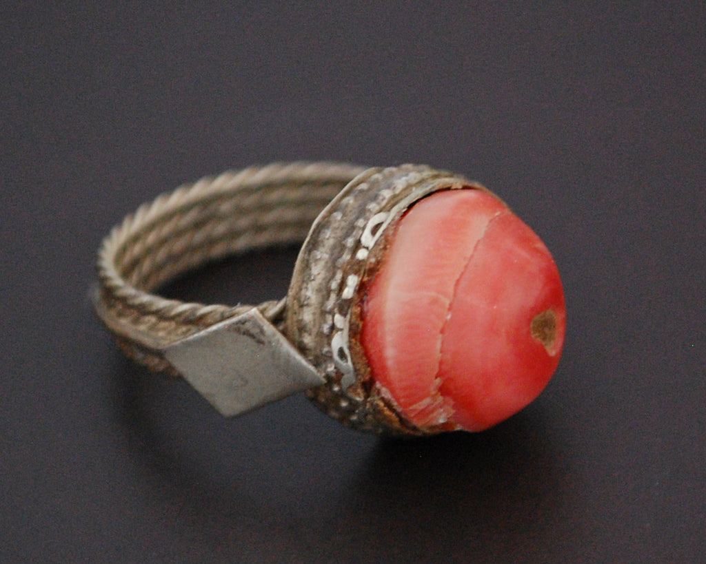 Antique Yemeni Bedouin Ring with Old Glass - Size 5.25