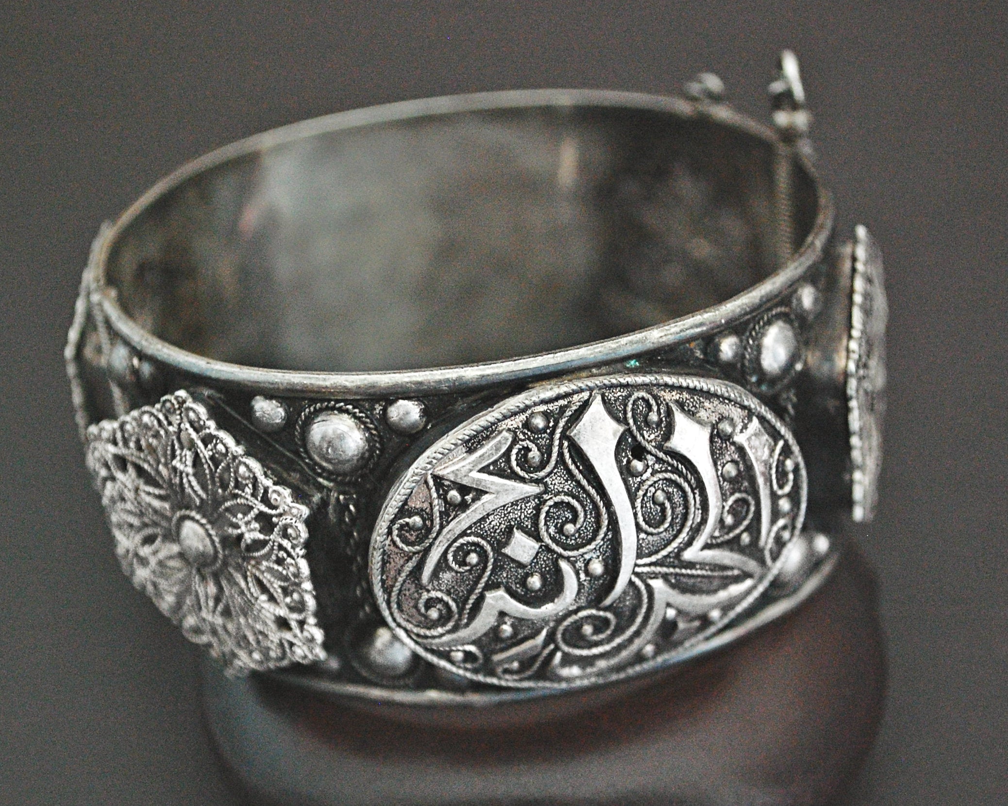 Tunisian Calligraphy Hinged Bracelet