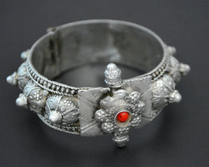 Yemeni Bedouin Silver Bracelet with Red Bead - Hinged - Small Size