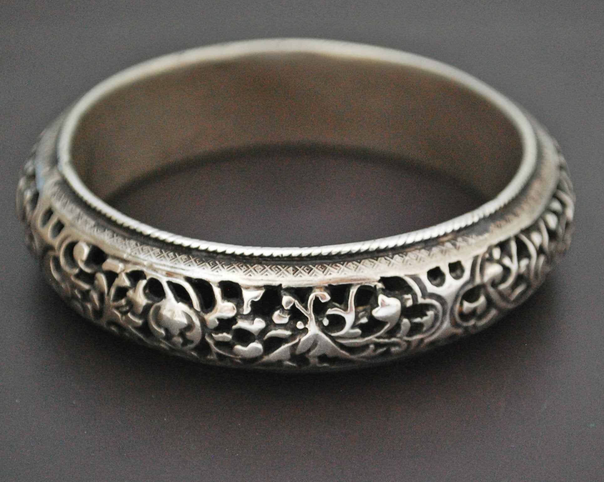 Fabulous Openwork Bangle Bracelet