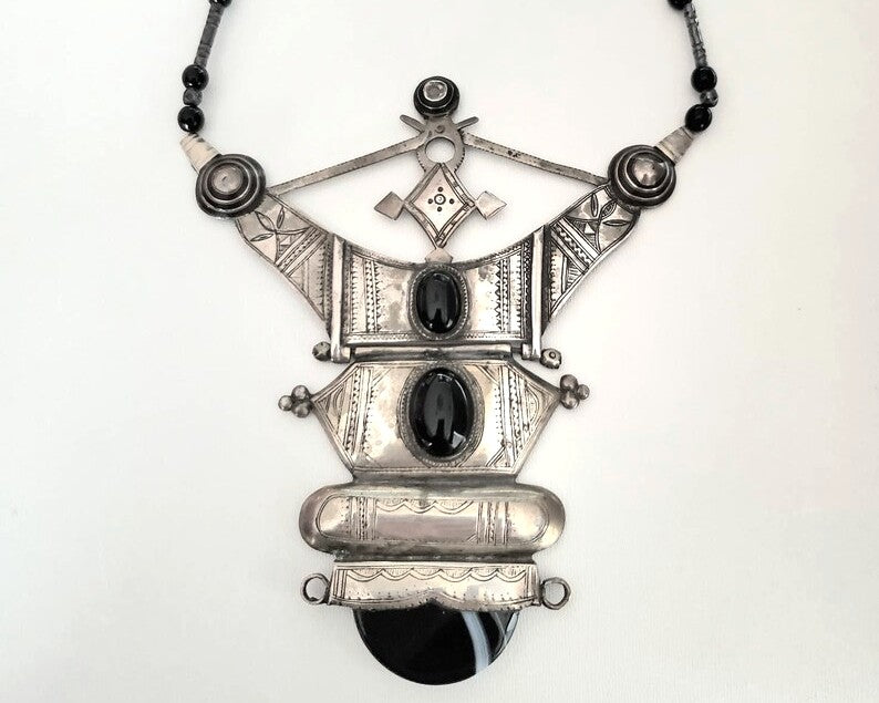 Tuareg Agate Silver Pendant Necklace