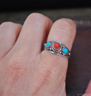 Vintage Nepali Coral Turquoise Ring - Size 7.5