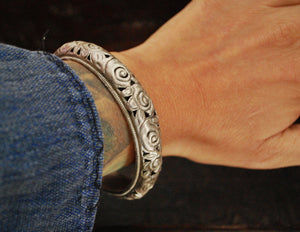 Antique Chinese Bangle Bracelet