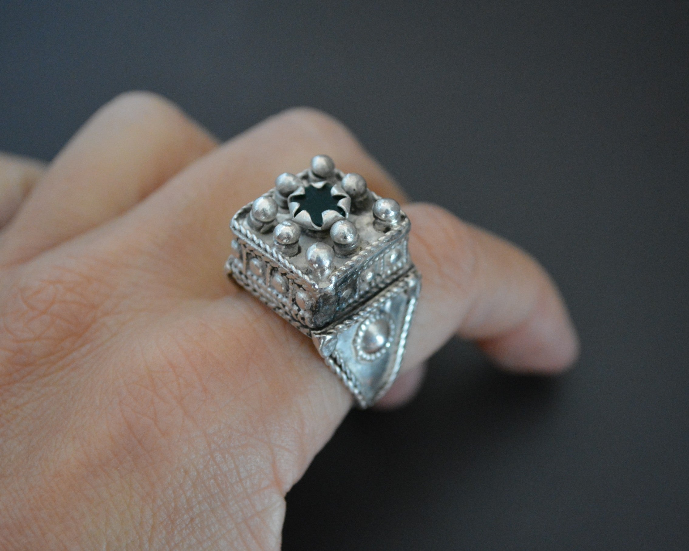 Pashtun Silver Ring with Glass - Size 7