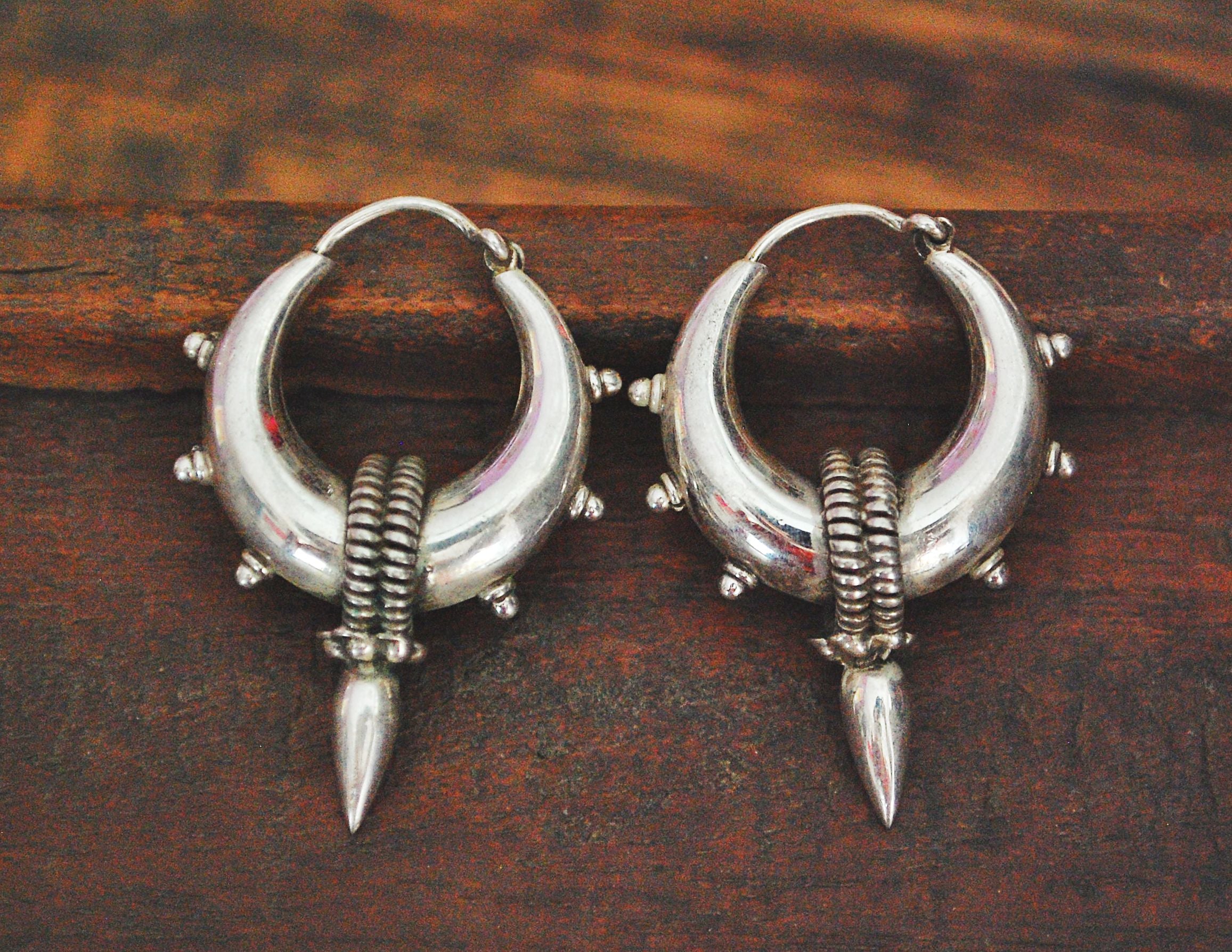 Sterling silver spike hoop earrings deals