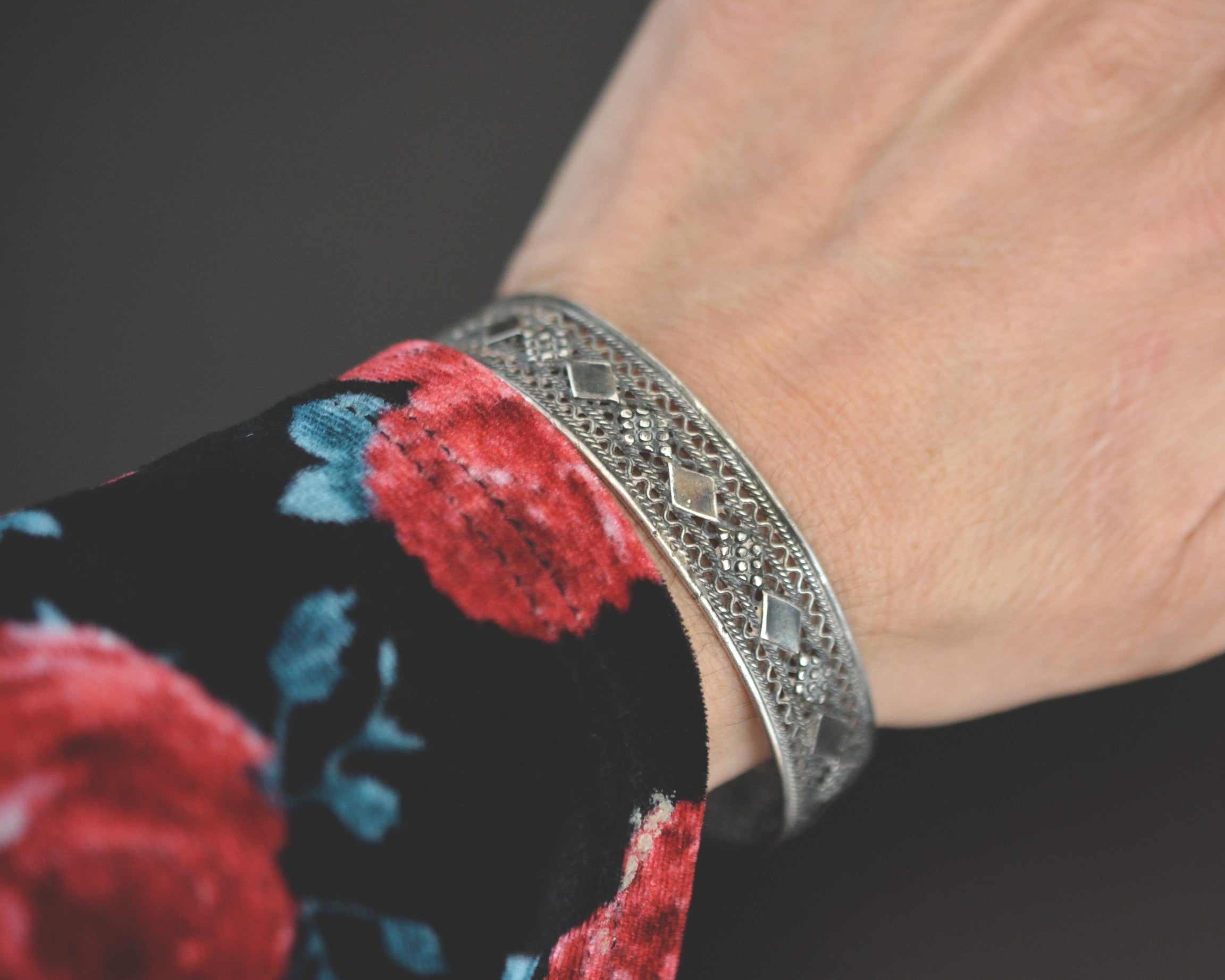 Yemeni Filigree Bracelet - Hinged