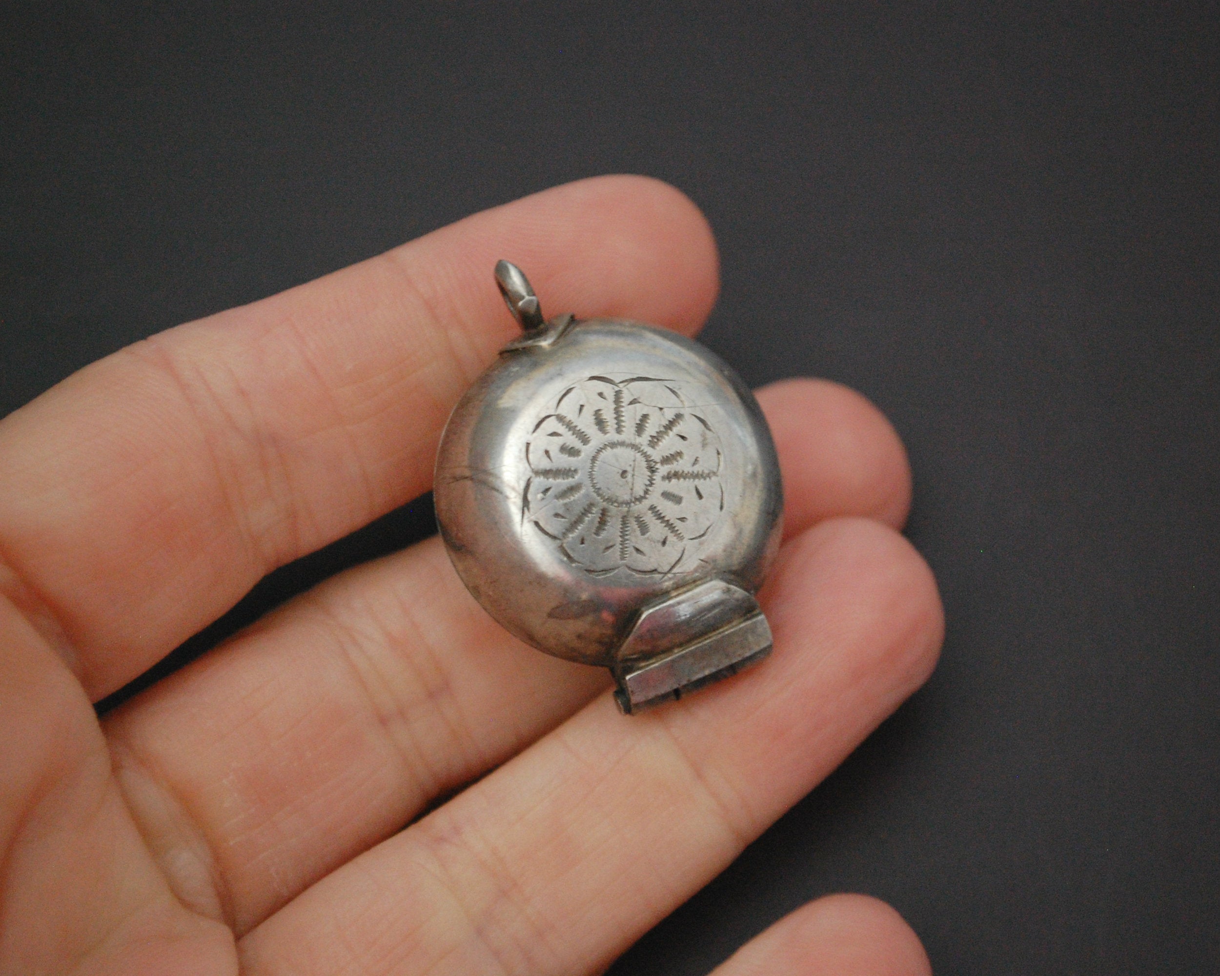 Indian Silver Box Container Pendant