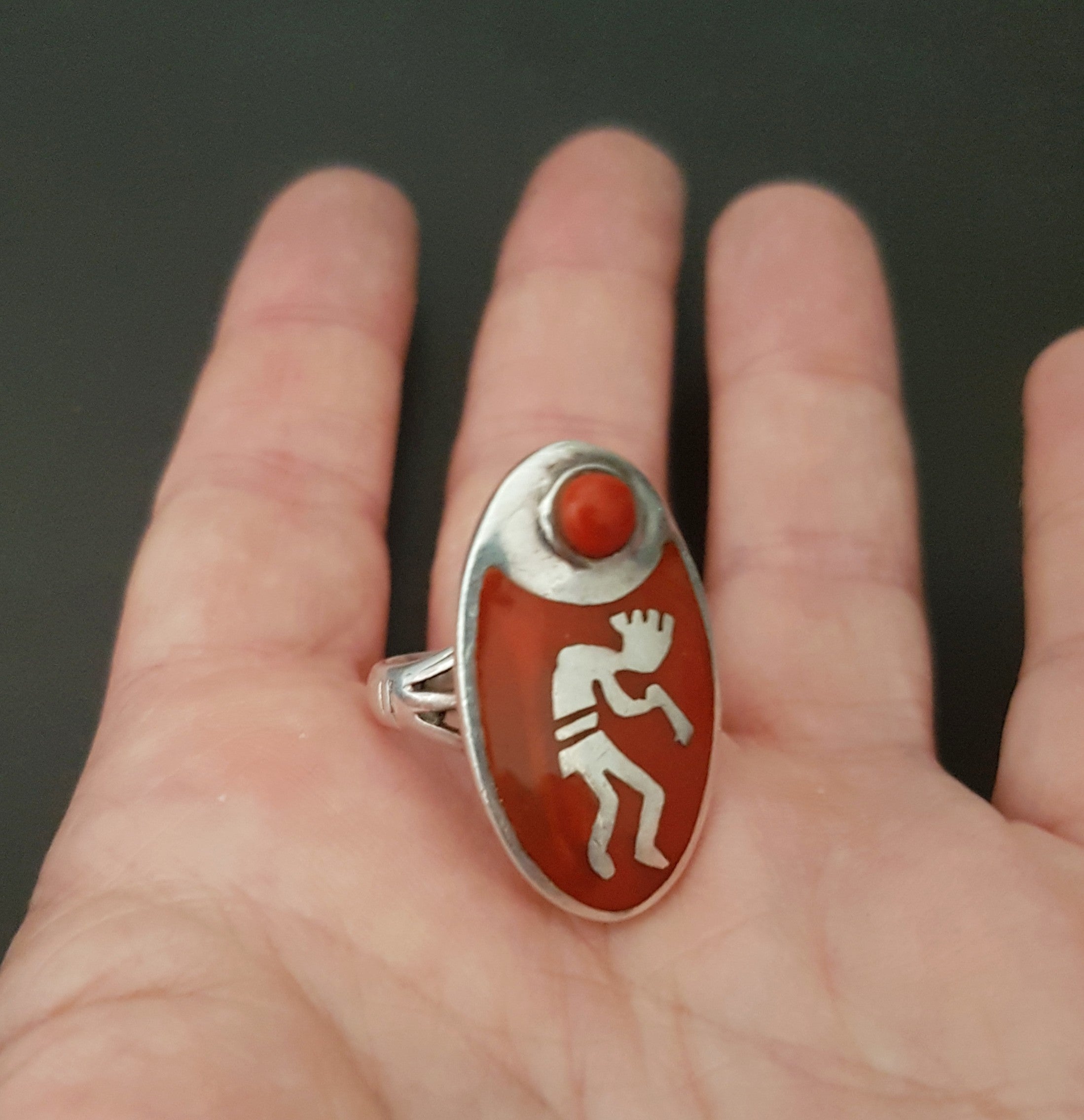 Kokopelli Spiny Oyster Coral Ring - Size 5.75