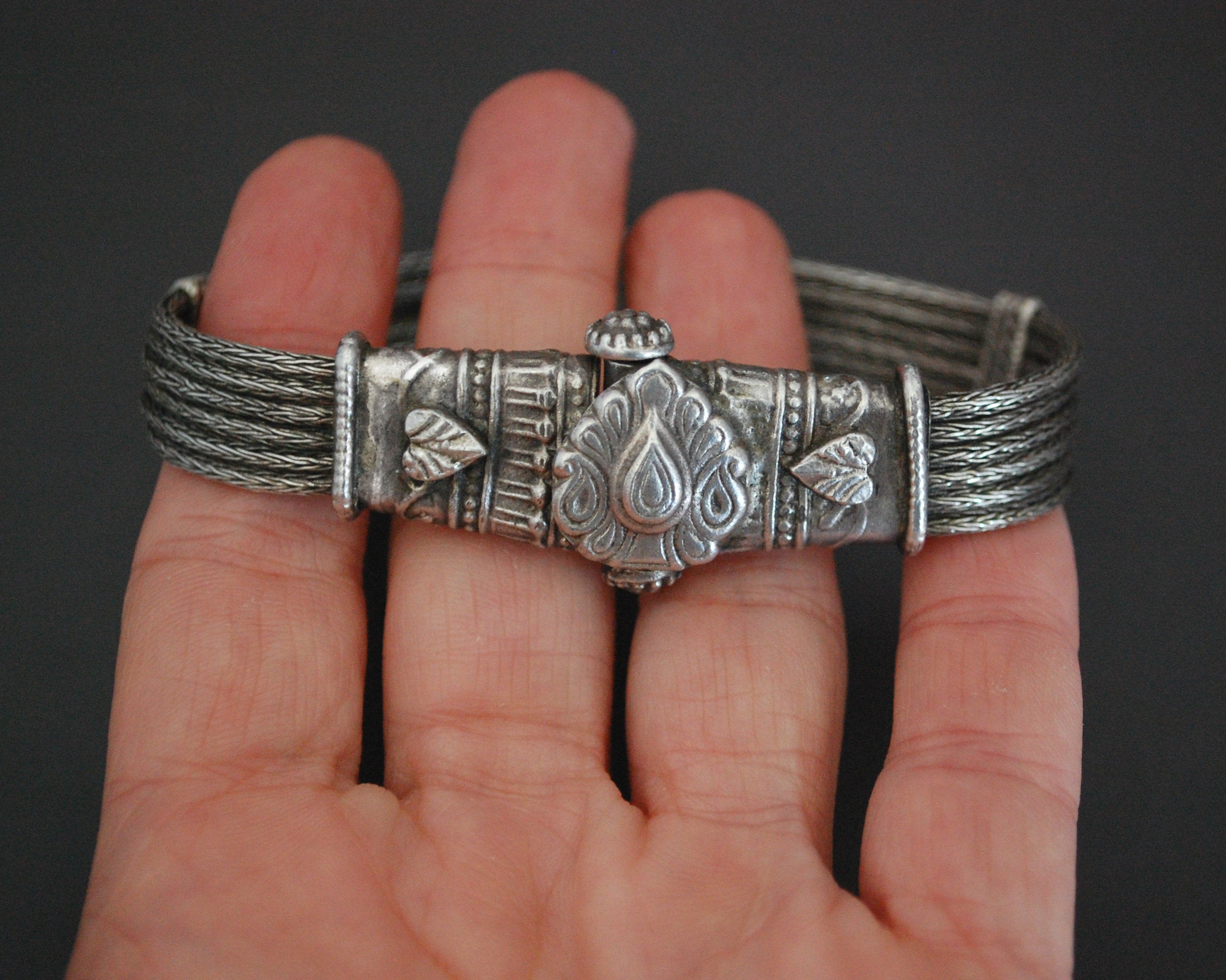 Rajasthani Silver Snake Chain Bracelet with Screw Closure