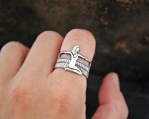 Egyptian Goddess Isis Ring - Size 7+
