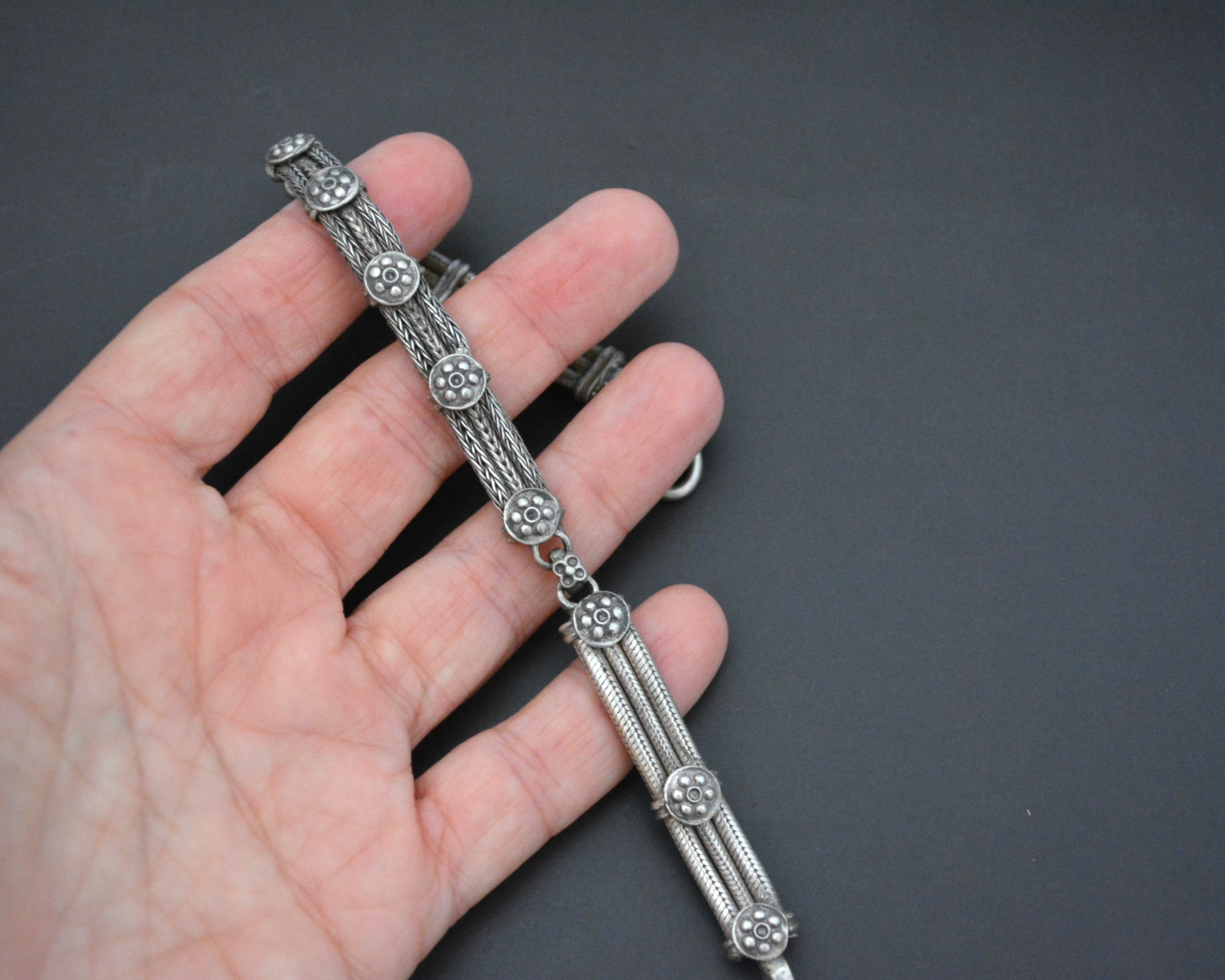 Rajasthani Silver Snake Chain Bracelet with Flowers
