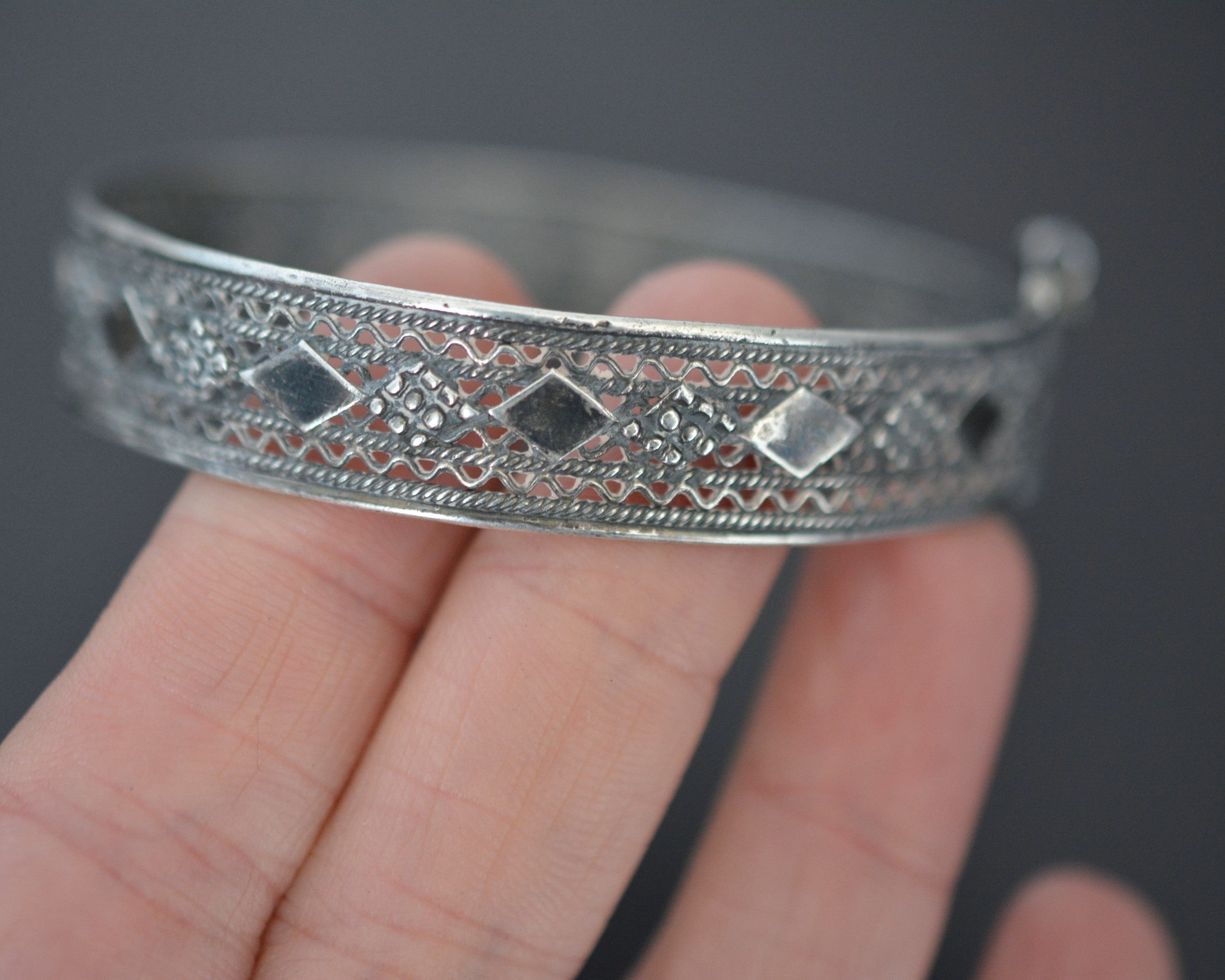 Yemeni Filigree Bracelet - Hinged