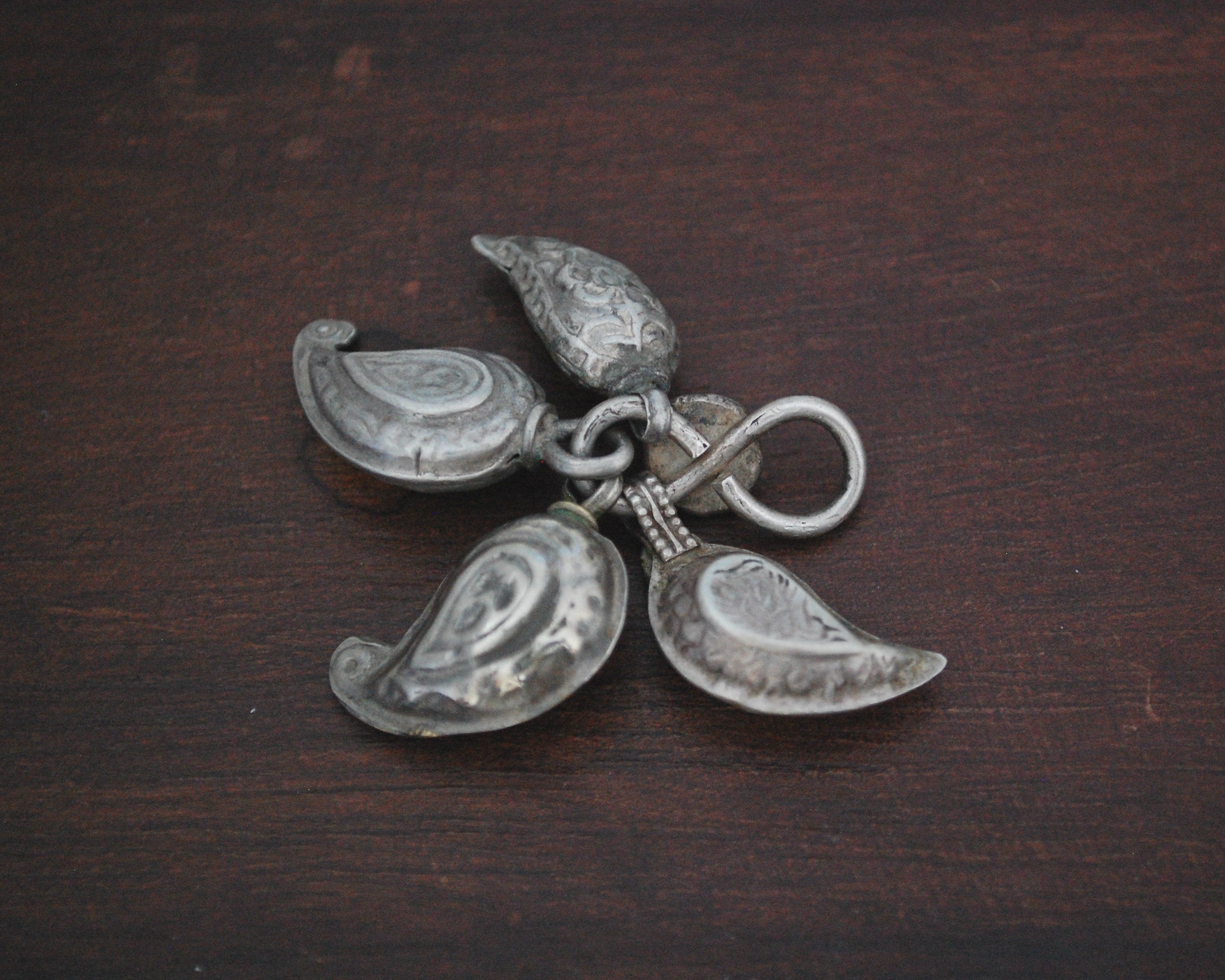 Old Bunch of Mango Paisley Charms