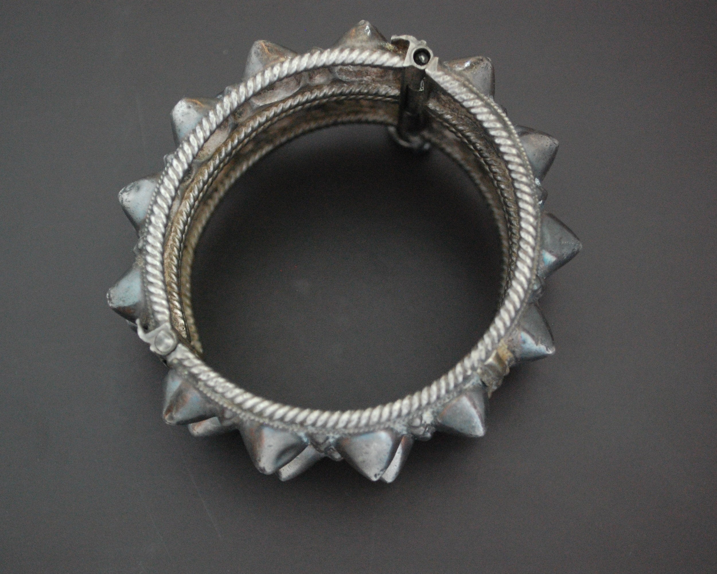 Omani Hinged Spike Bracelet with Gilding - Small Size