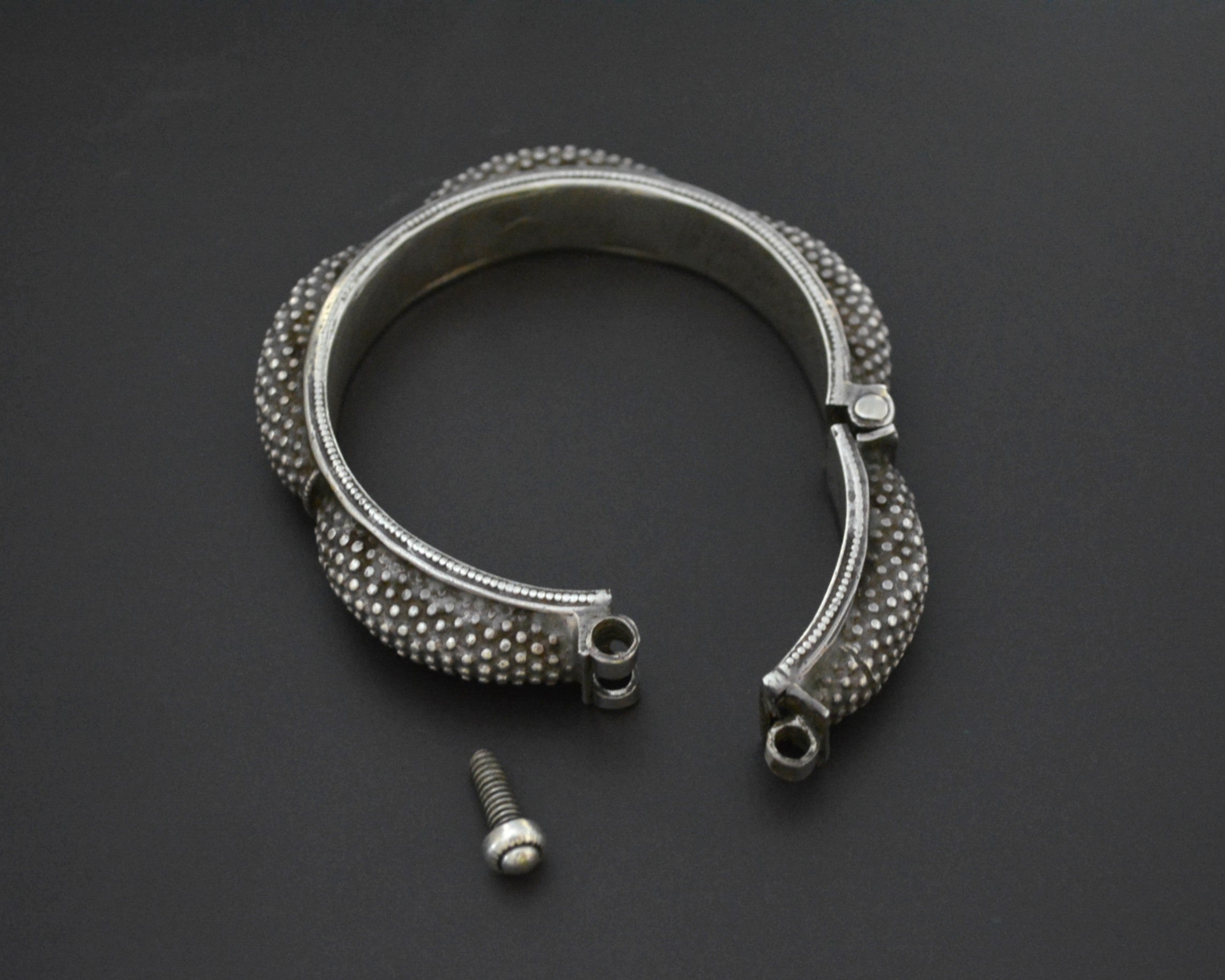 Small Ethnic Tribal Indian Silver Bracelet - Hinged