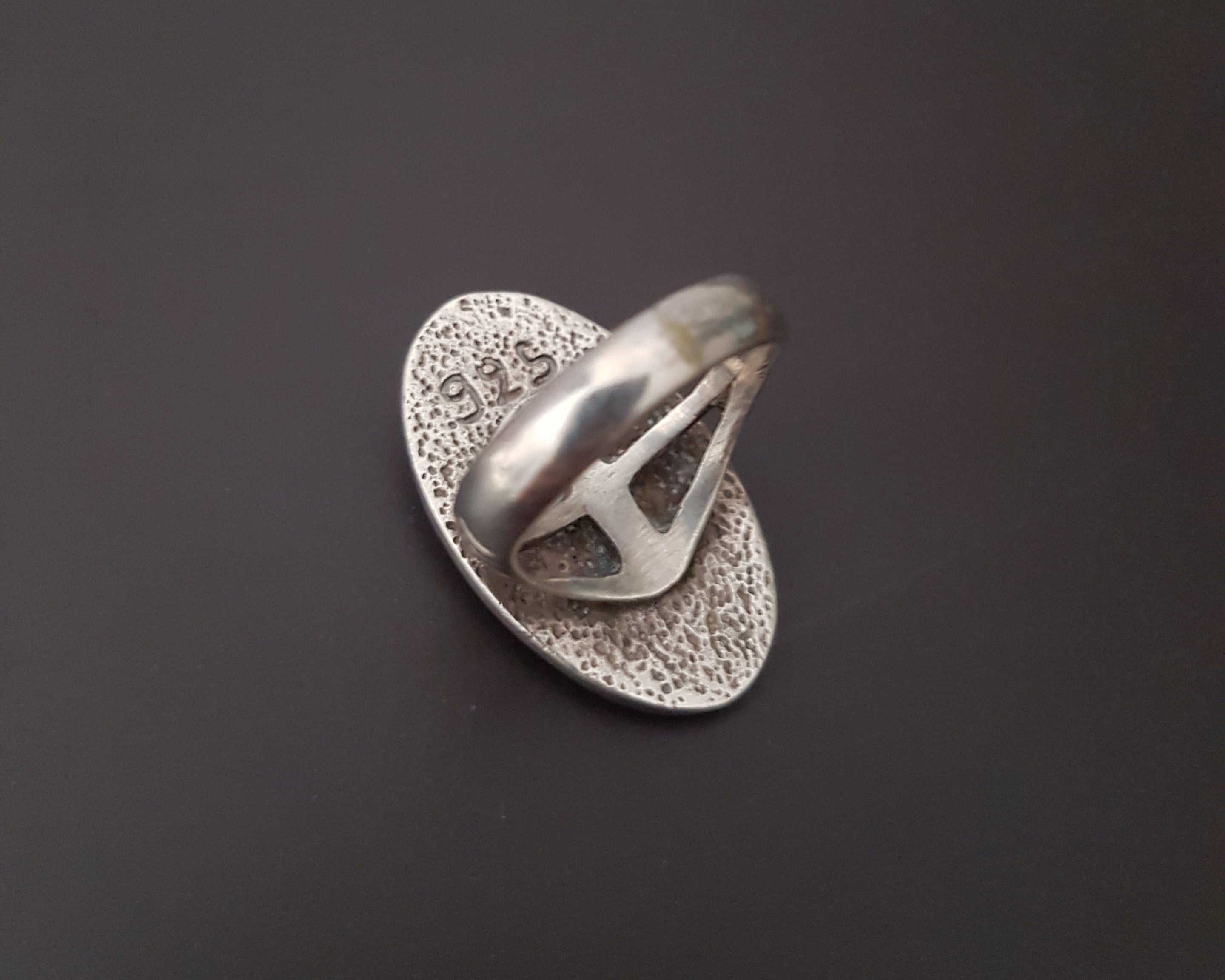 Kokopelli Spiny Oyster Coral Ring - Size 5.75