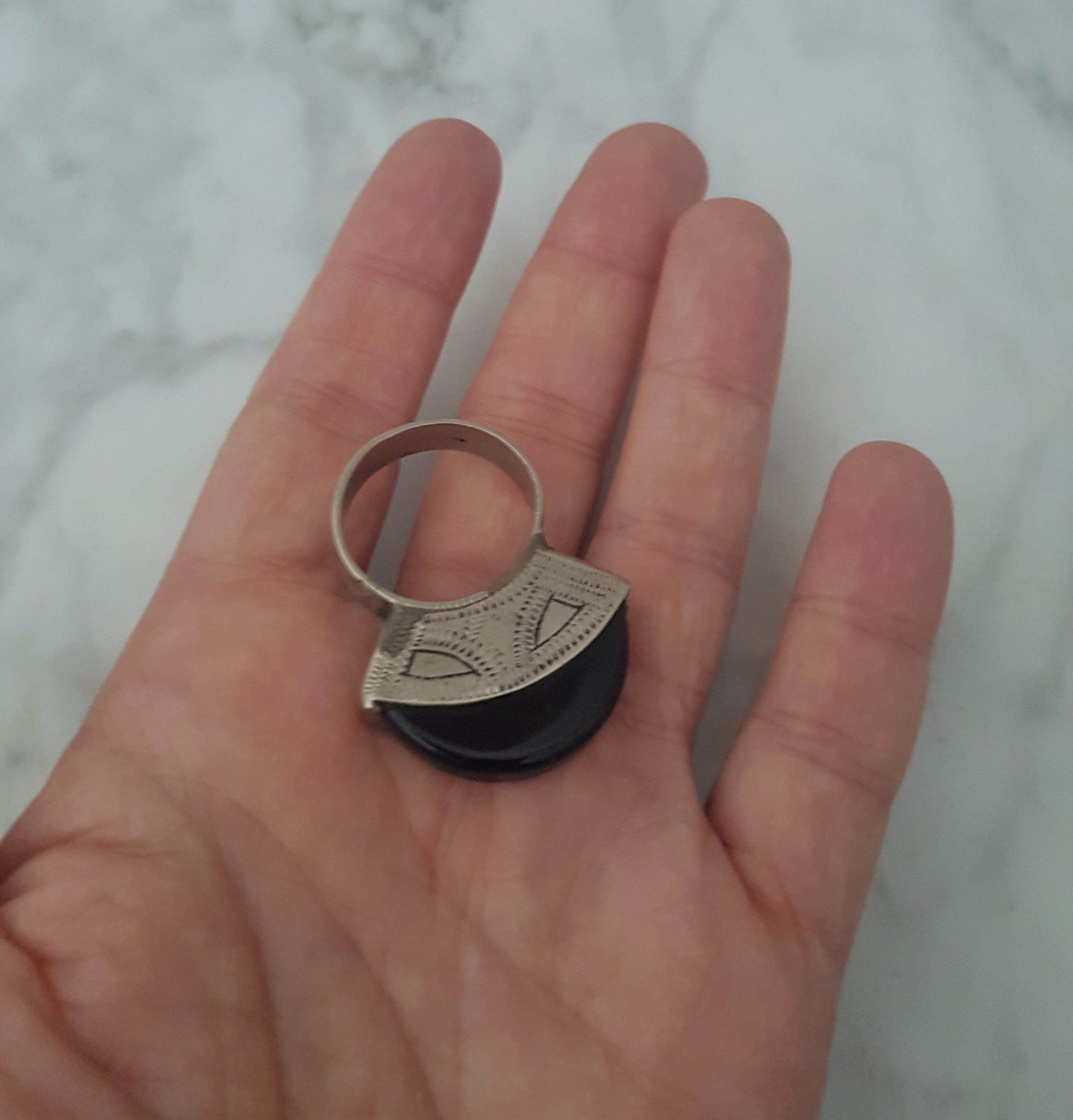 Tuareg Agate Tisek Silver Ring - Size 9