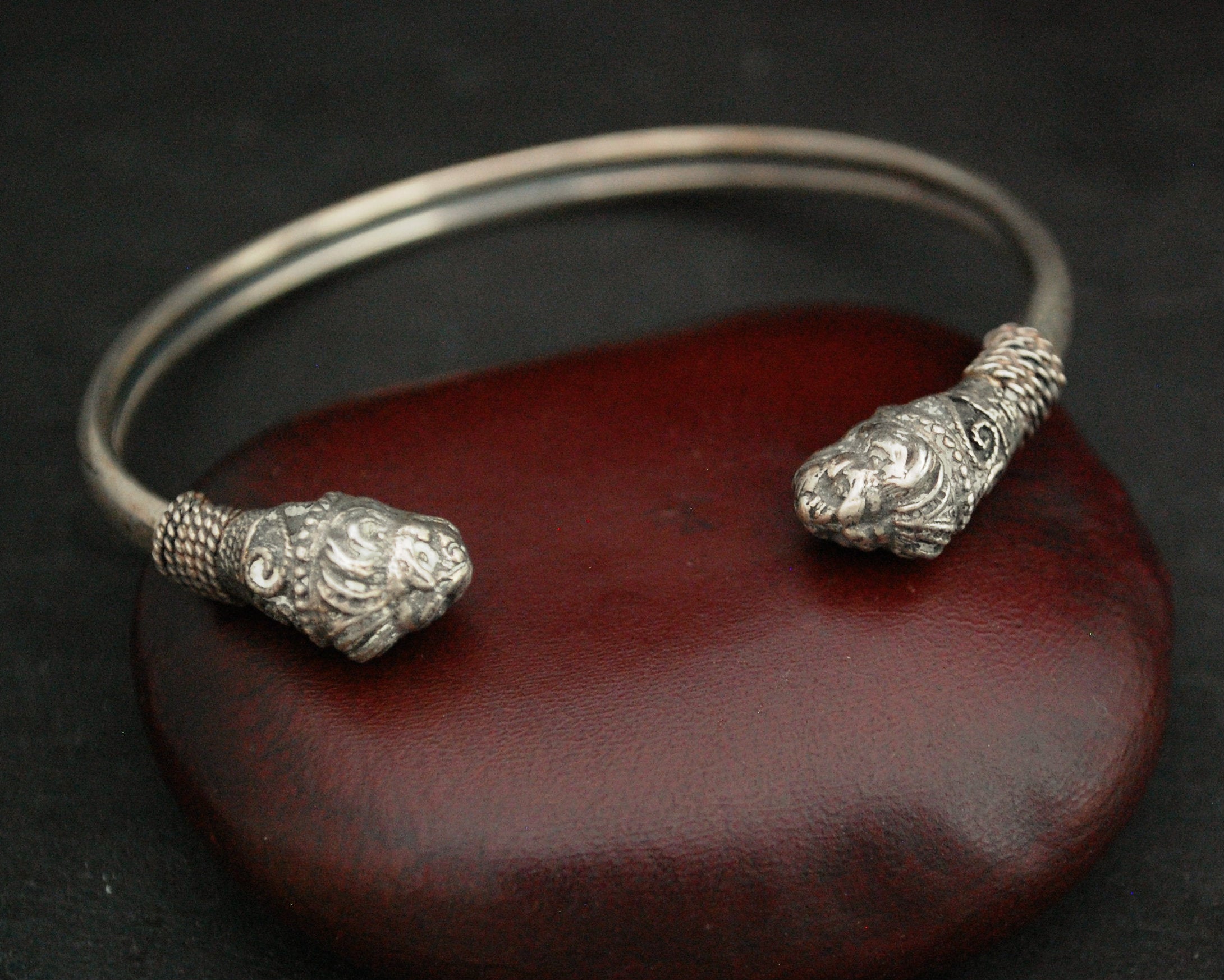 Vintage Lion Head Cuff Bracelet