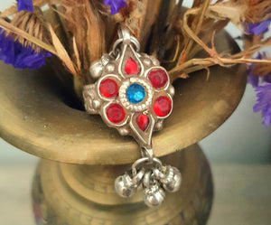 Rajasthani Flower Ring with Glass Stones and Bells - Size 9