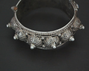 Yemeni Bedouin Hinged Silver Bracelet with Blue Glass