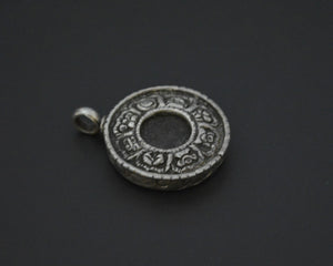 Nepali Resin Silver Pendant with Repoussee Setting