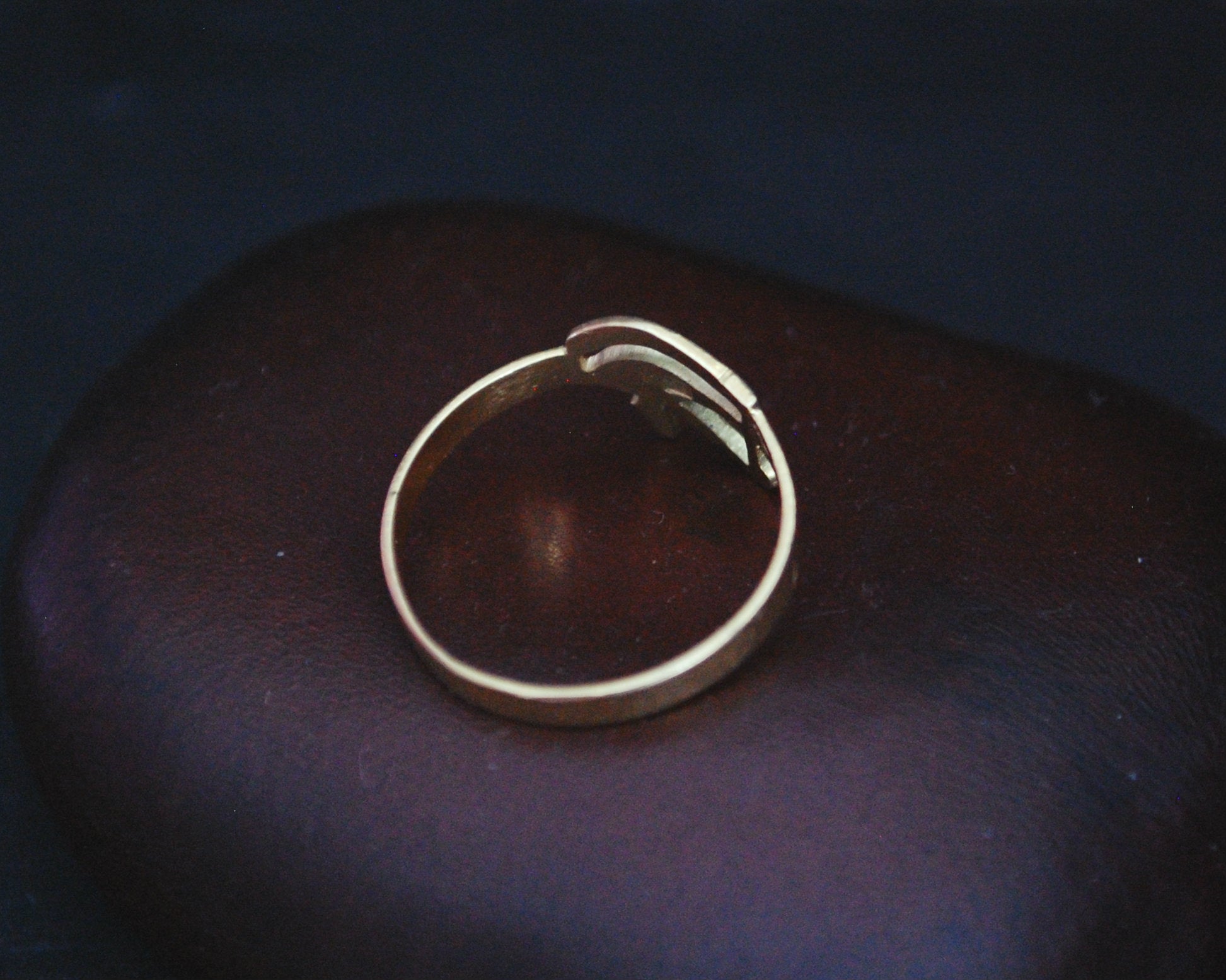 18K Gold Eye of Horus Ring with Lapis Lazuli