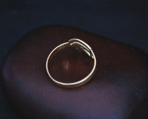 18K Gold Eye of Horus Ring with Lapis Lazuli