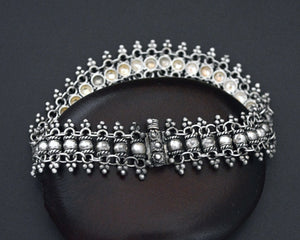 Ethnic Link Bracelet with Pin