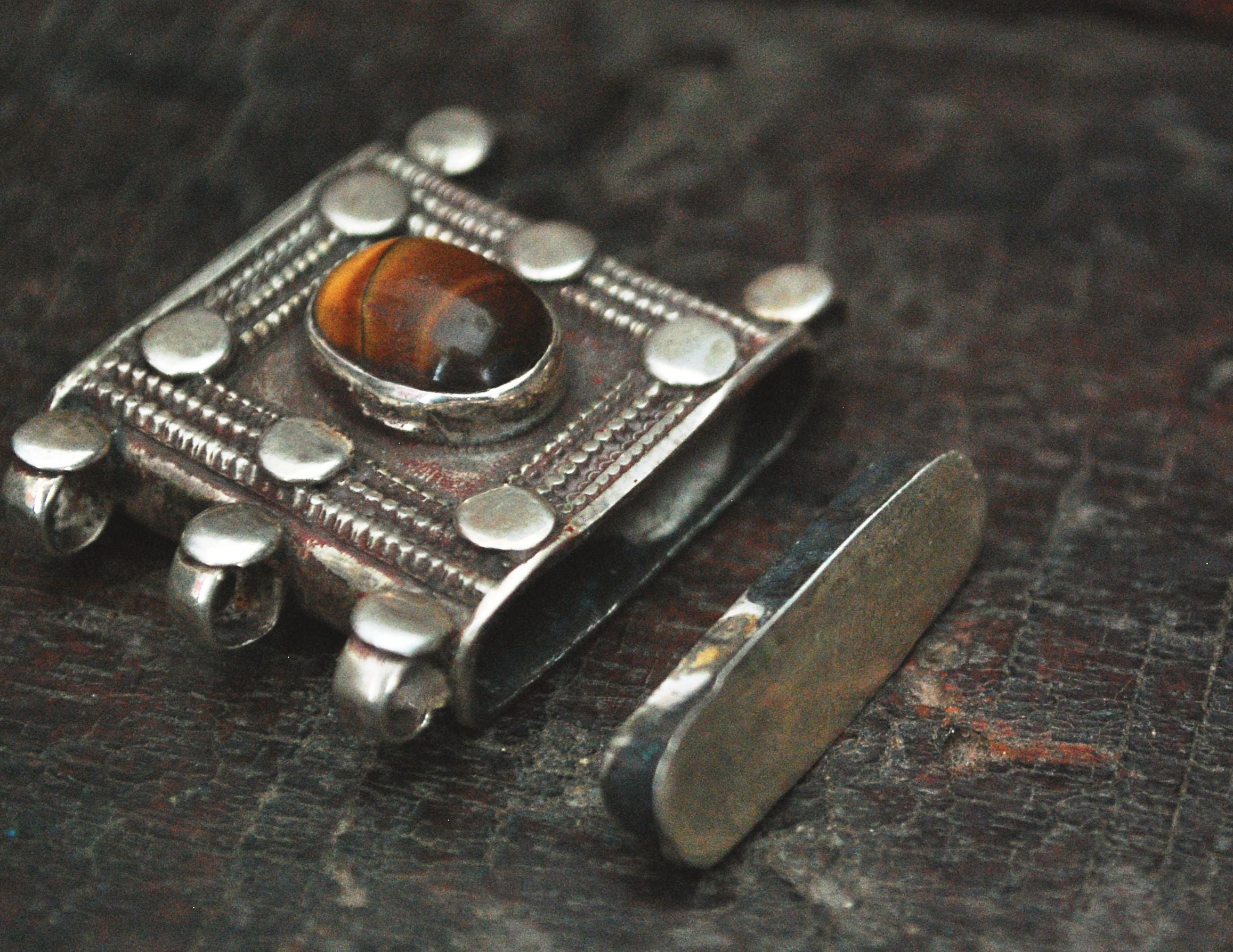 Indian Openable Silver Box Container with Tiger Eye