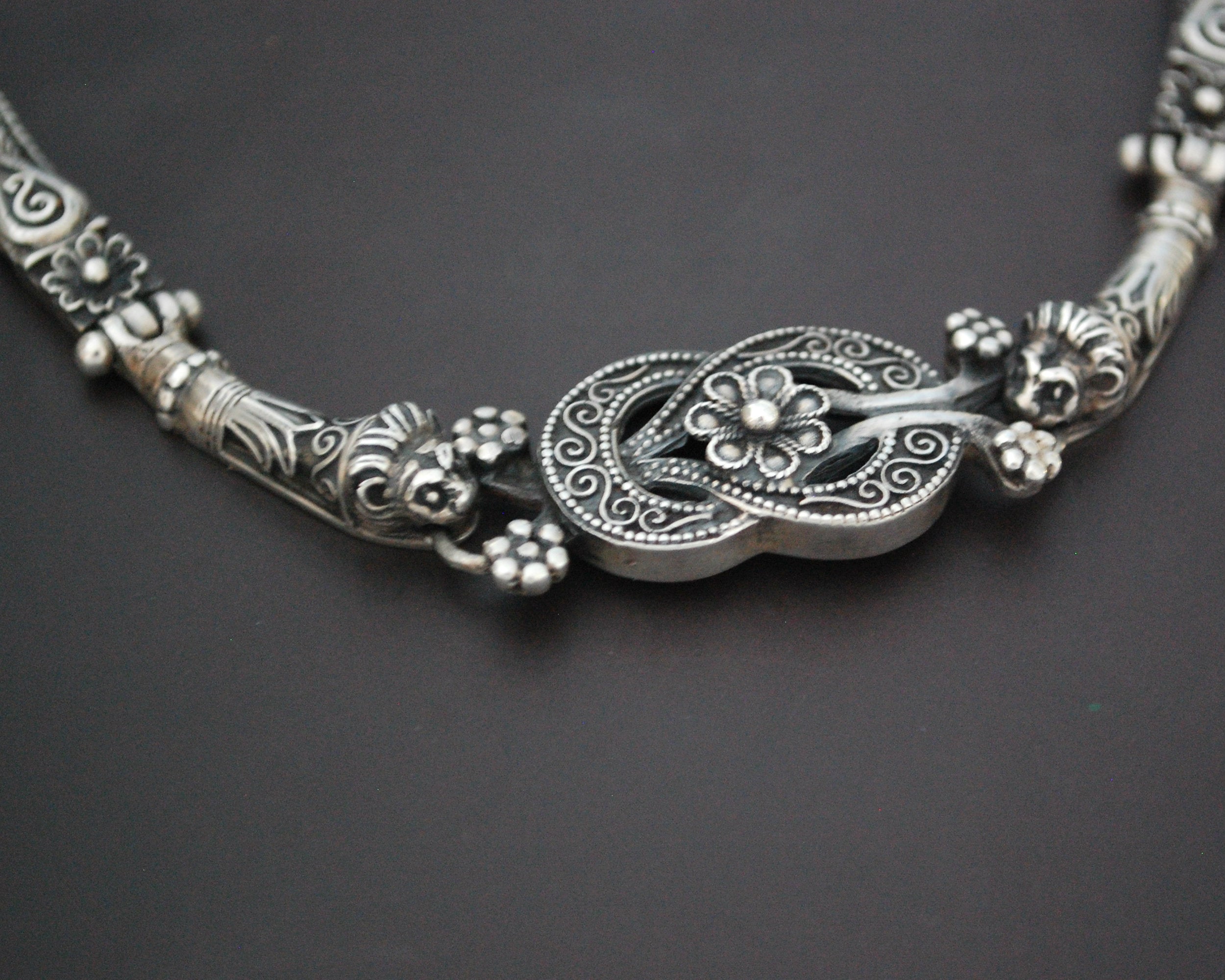 Lion Head Choker Necklace