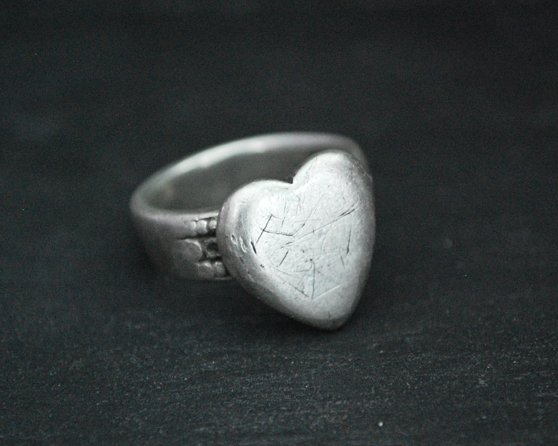 Indian Tribal Heart Ring - Size 6 /6.5