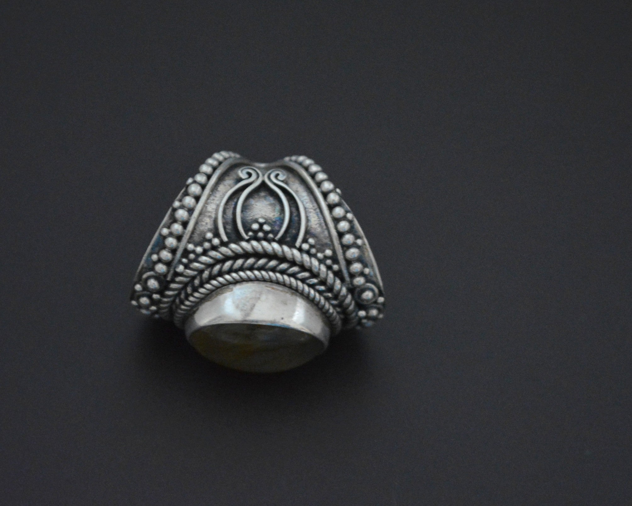 Ethnic Labradorite Ring from Bali - Size 5
