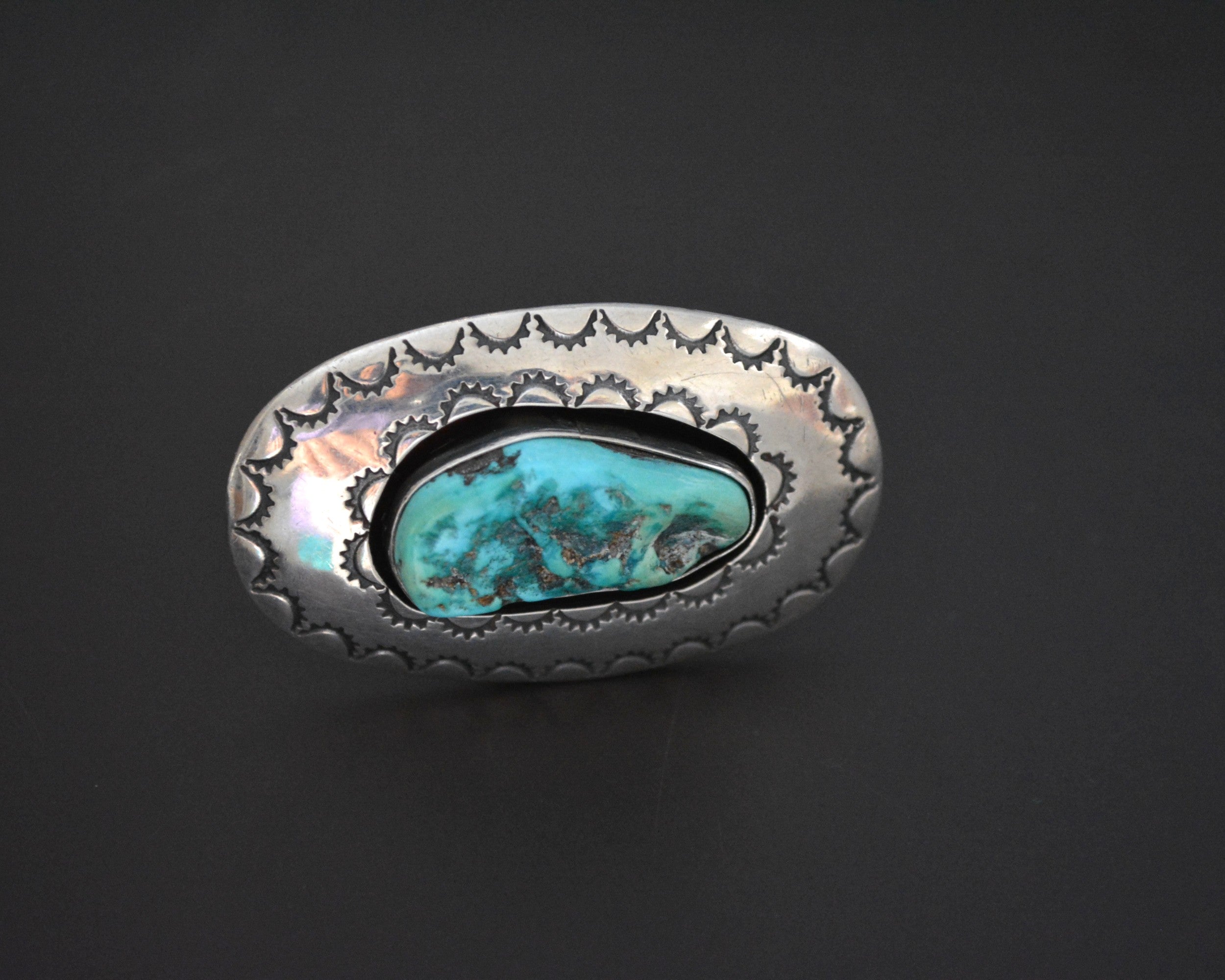 Splendid Native American Turquoise Ring - Size 8.5