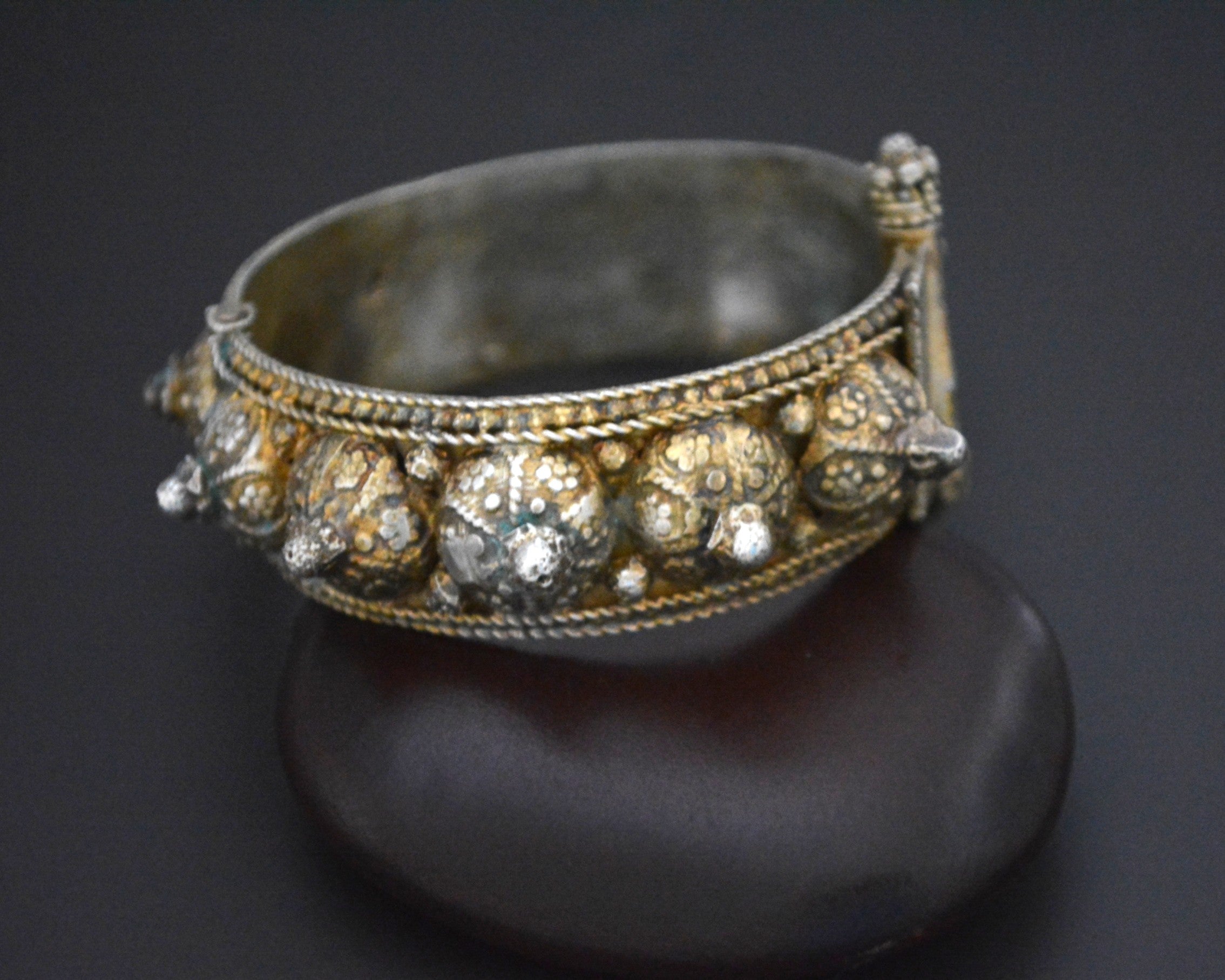 Yemeni Bedouin Gilded Silver Bracelet - Hinged - Small Size