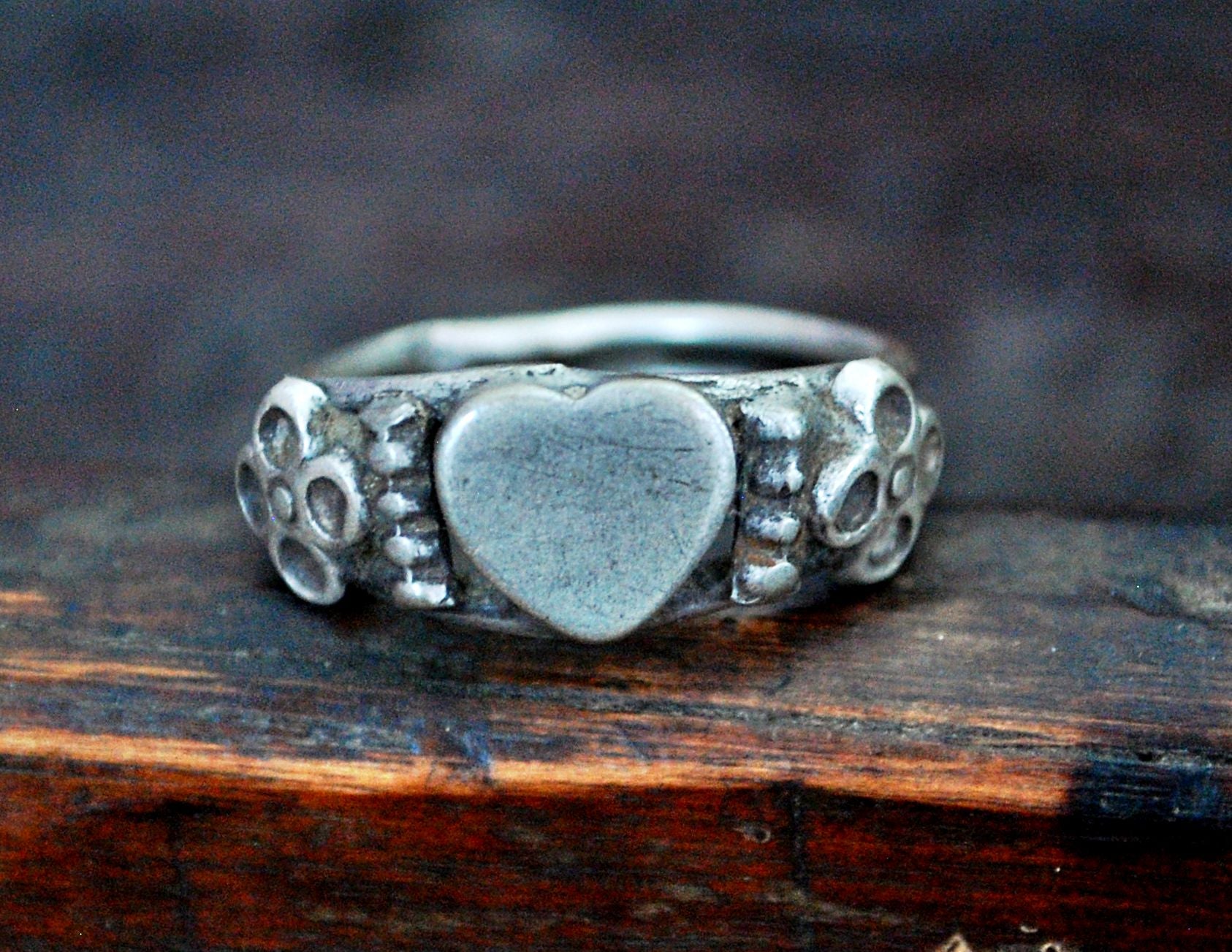 Old Indian Silver Tribal Ring - Size 9.5