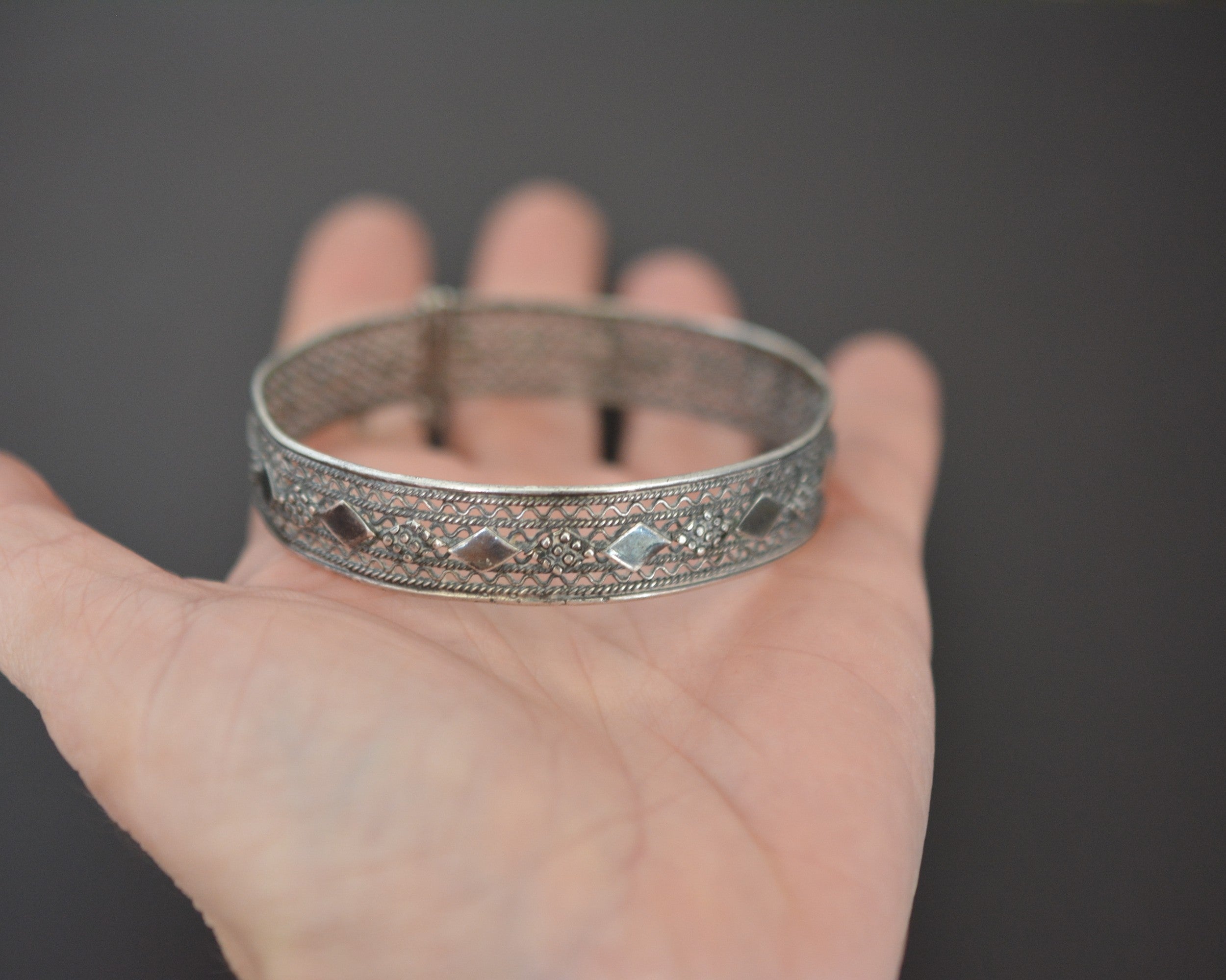 Yemeni Filigree Bracelet - Hinged