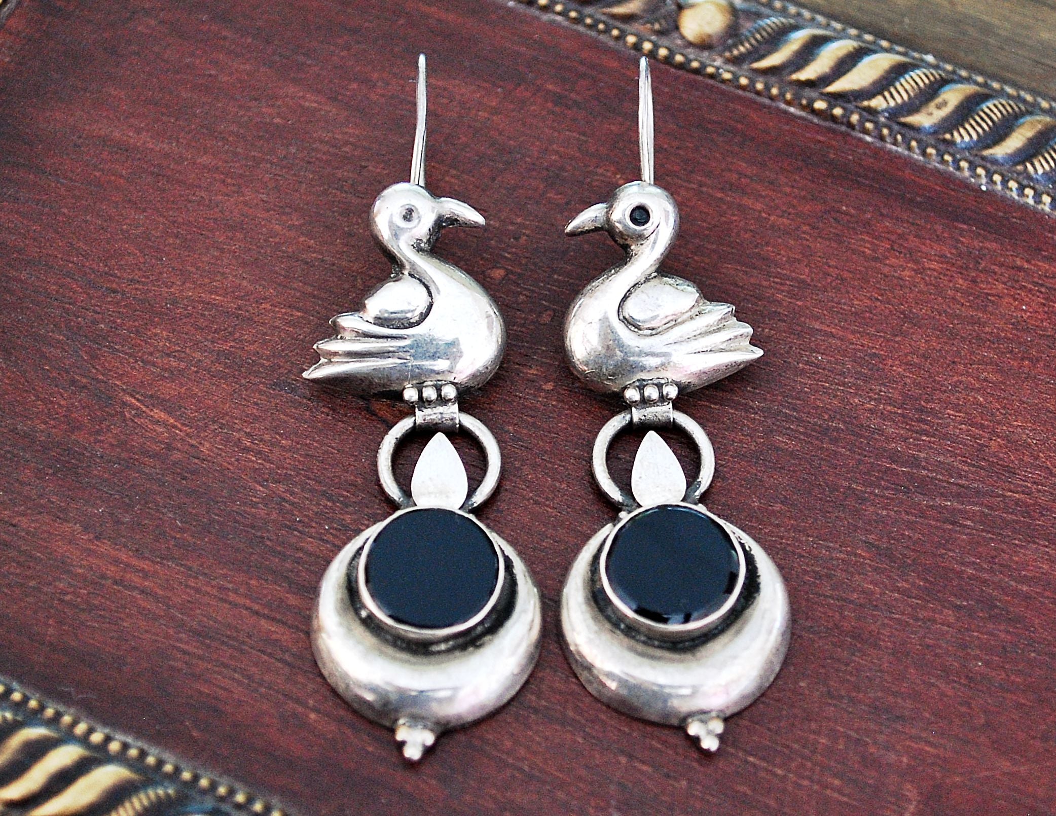 Indian Onyx Earrings with Swan