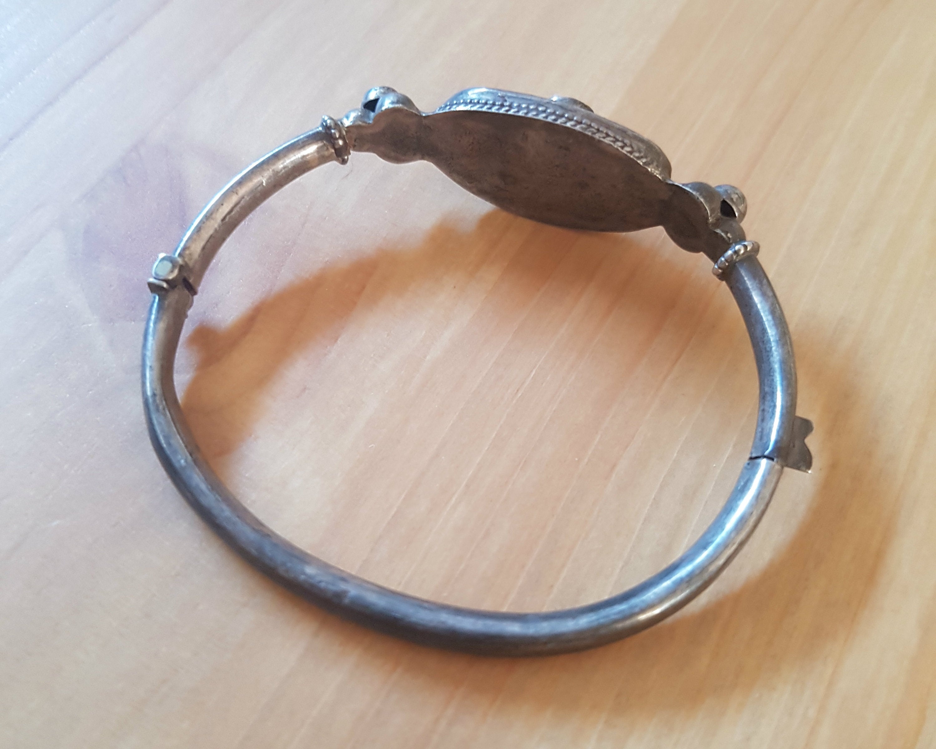 Small Tibetan Turquoise Bone Hinged Bangle Bracelet