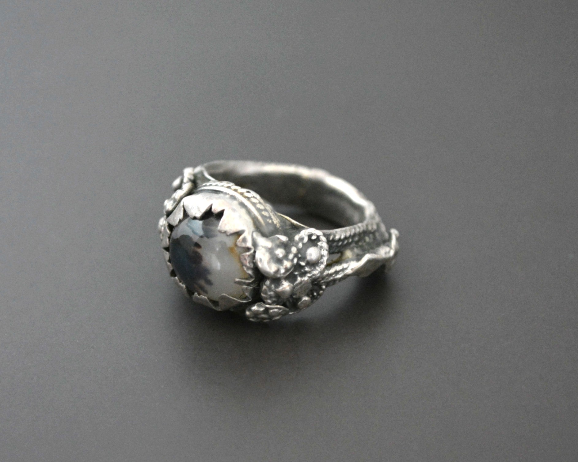 Antique Yemeni Agate Ring - Size 7