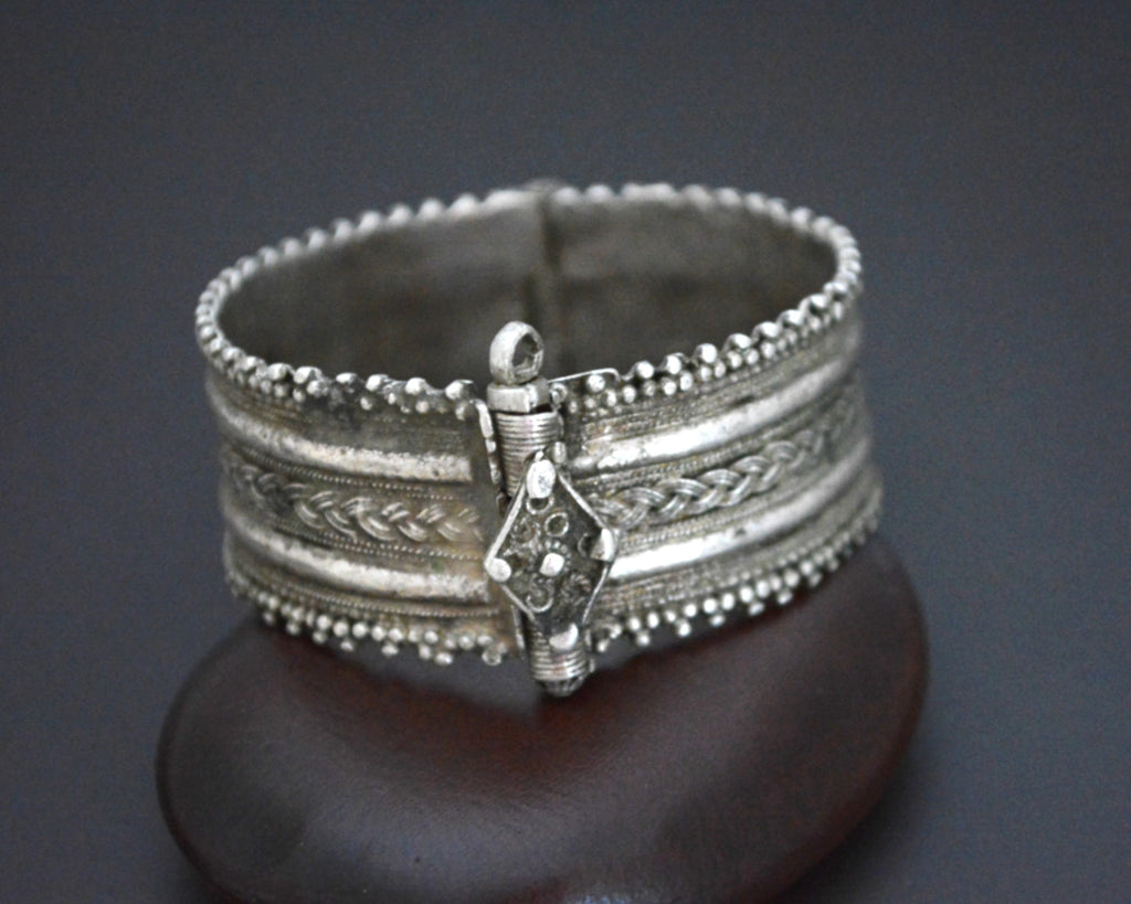 Yemeni Bedouin Hinged Silver Bracelet - XXSmall Size