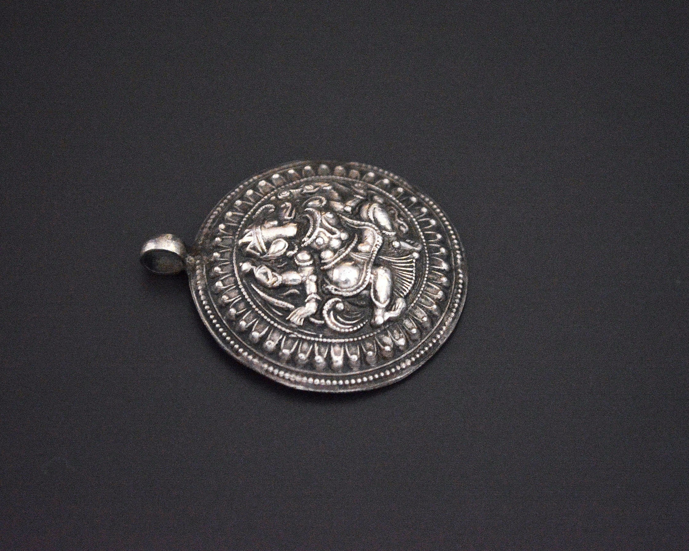 Hindu God Hanuman Medaillon Pendant