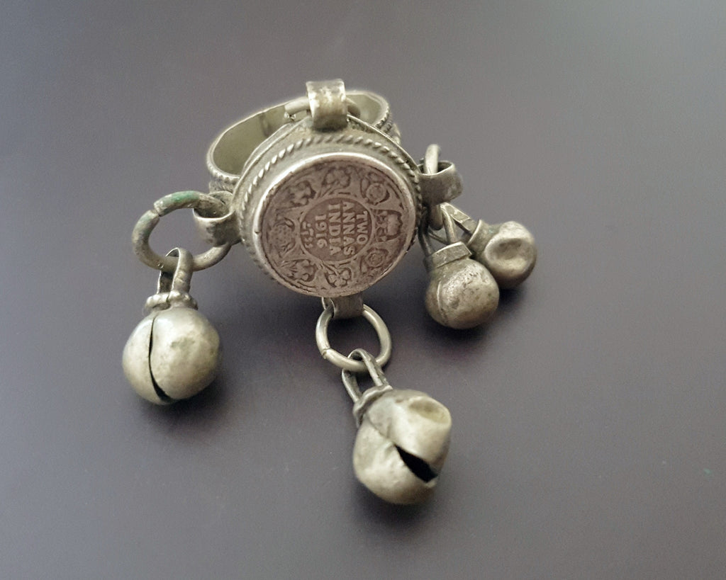Old Yemeni Bedouin Ring with Bells - Size 8