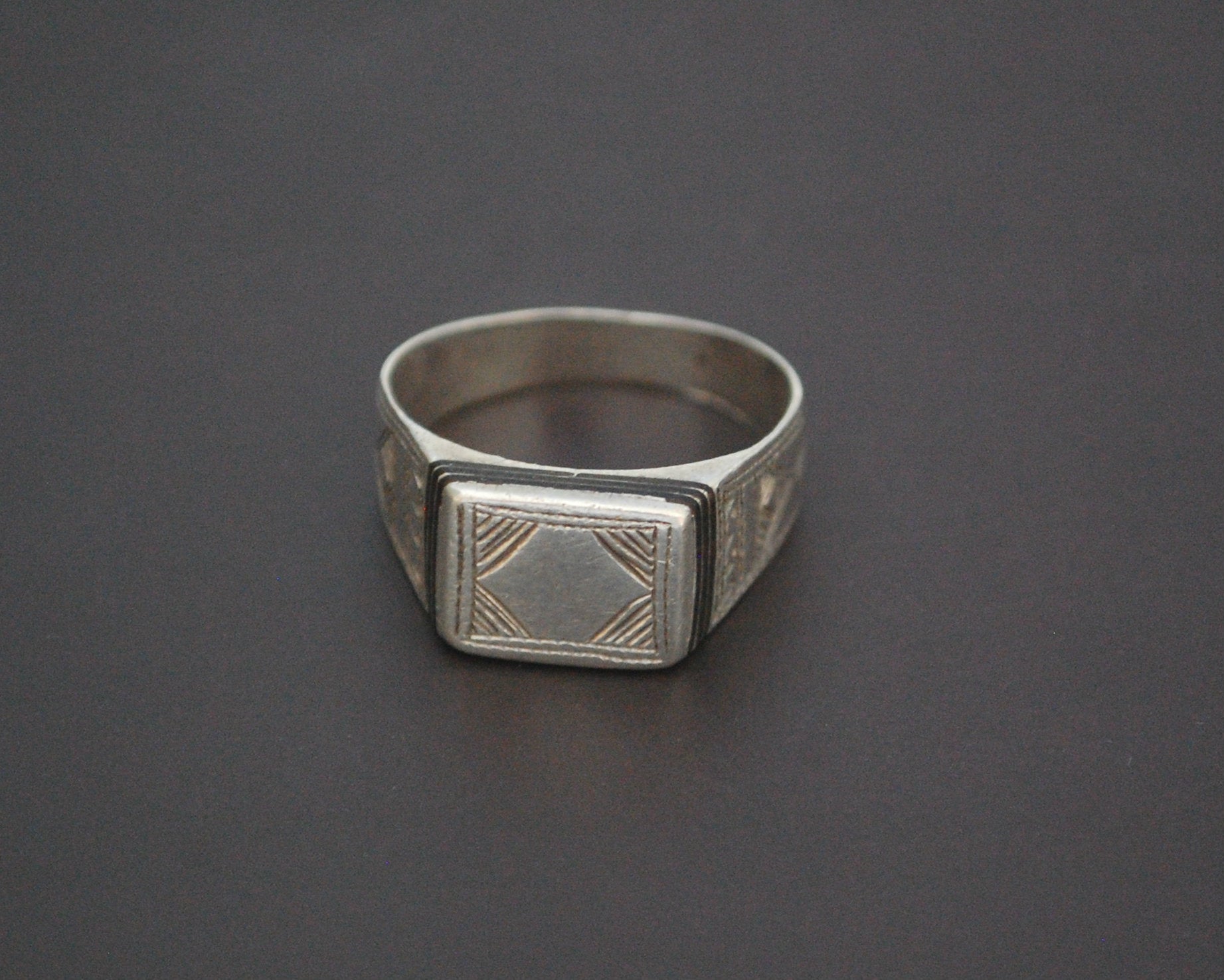 Tuareg Ring with Ebony Inlay - Size 9