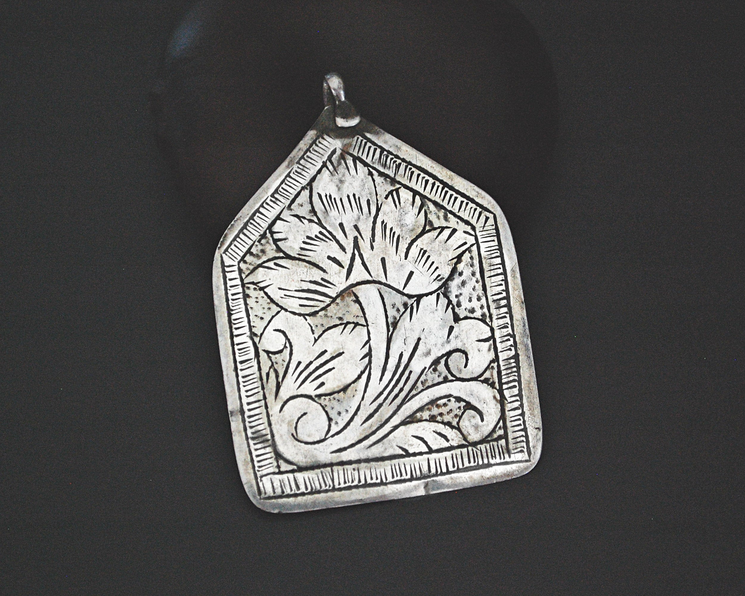 Egyptian Siwa Pendant with Carved Lotus - Timiznaqt