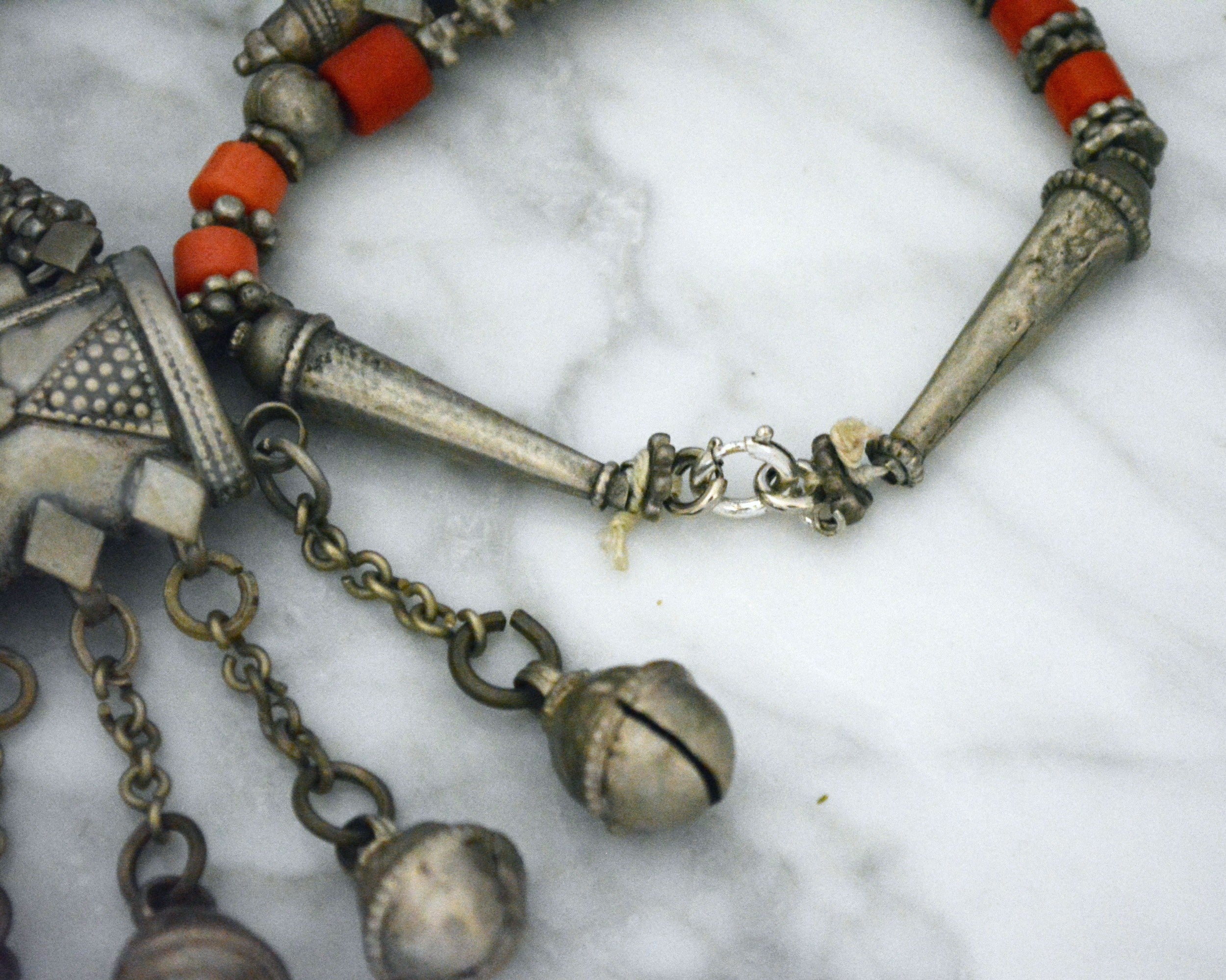 Bold Yemeni Silver Hirz Pendant Necklace