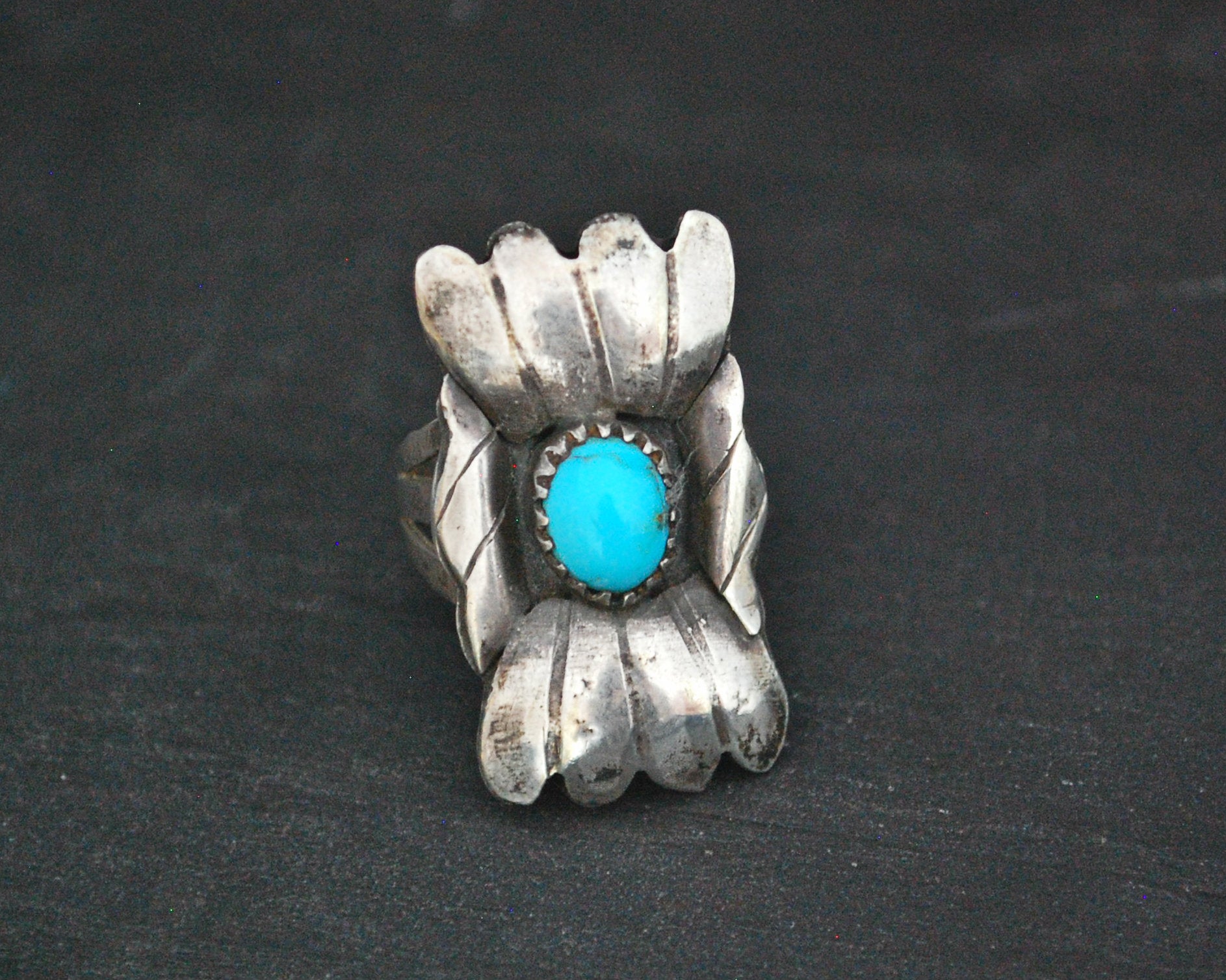 Native American Turquoise Ring - Size 7.5