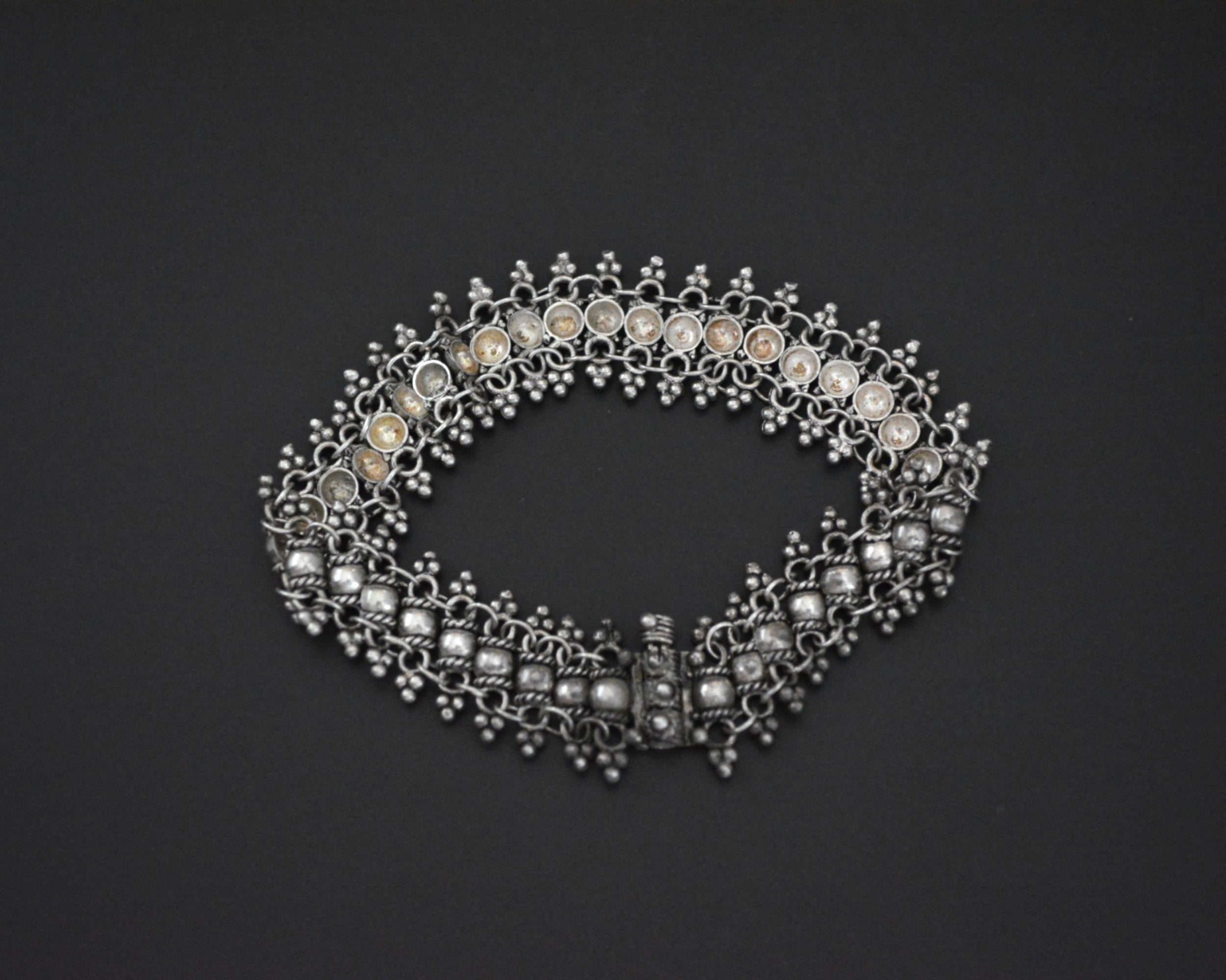 Ethnic Link Bracelet with Pin
