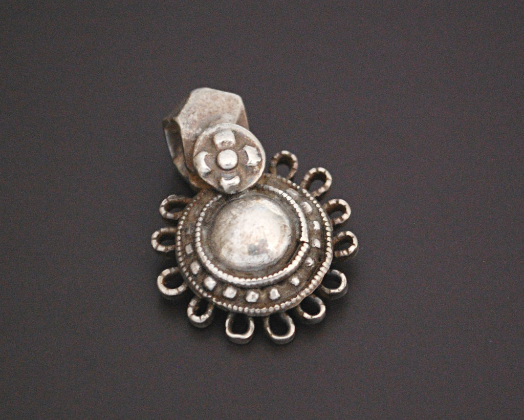Indian Tribal Silver Pendant - Flowery Shape
